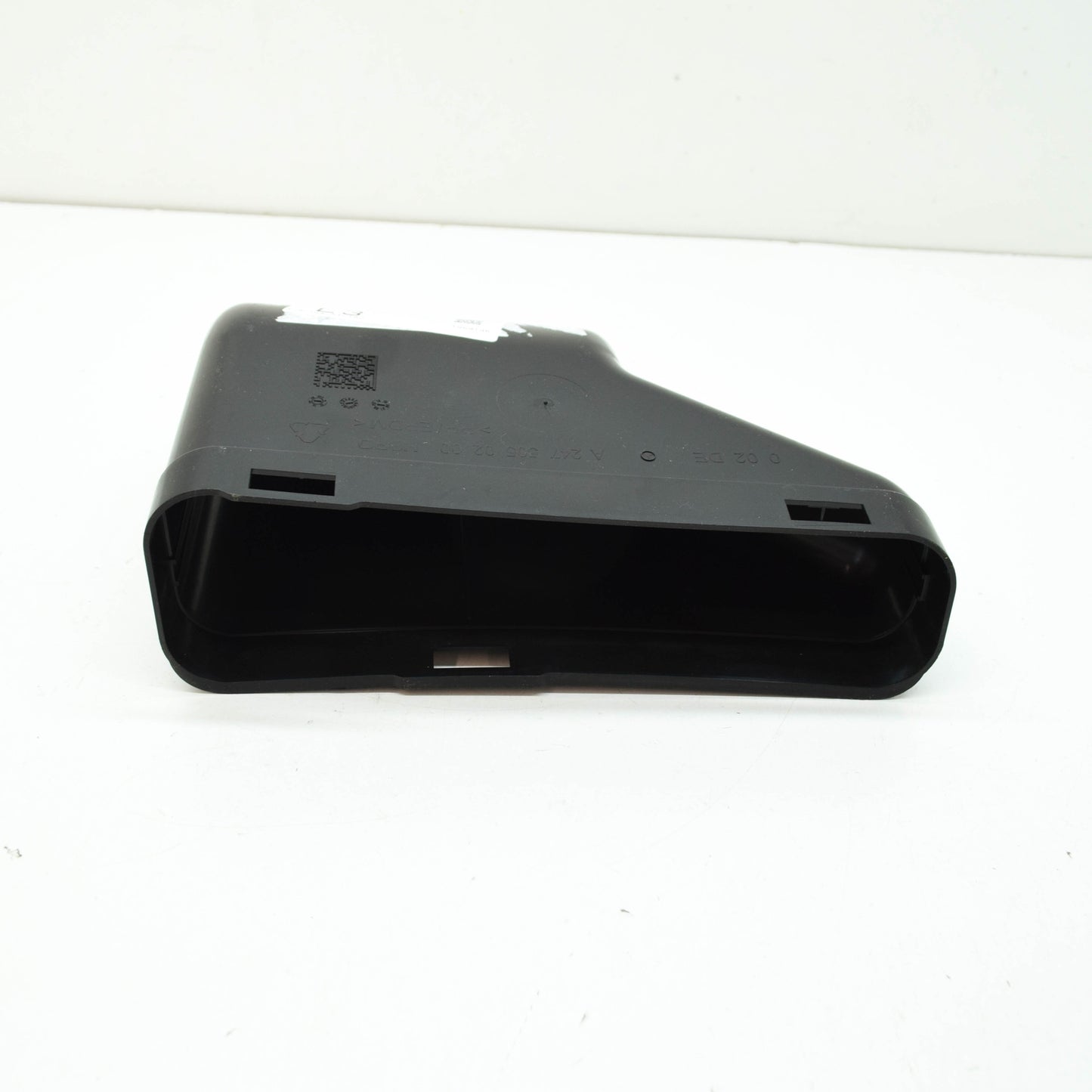 NEW MERCEDES-BENZ GLB X247 RIGHT RADIATOR AIR DUCT A2475050200 ORIGINAL