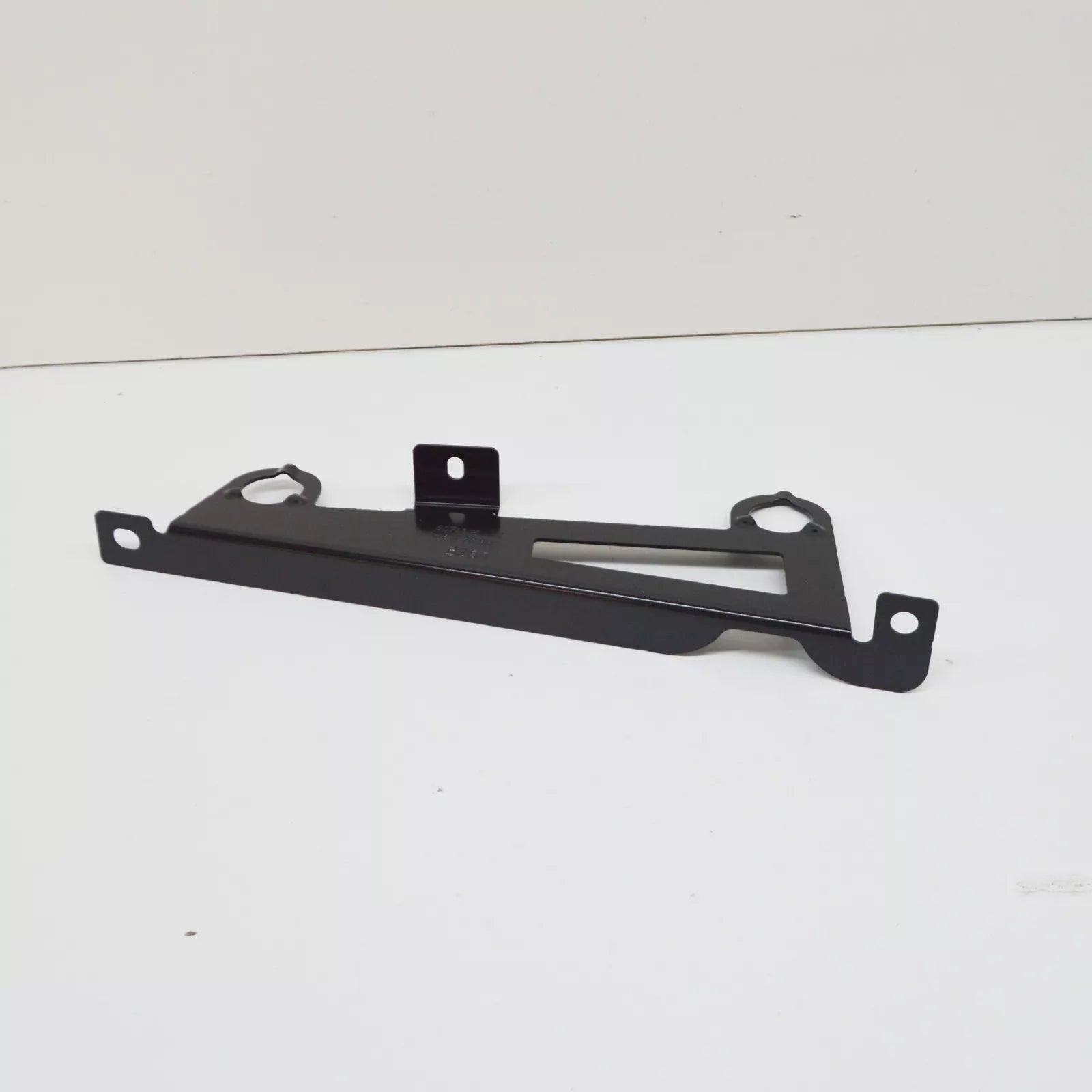 NEW BMW M4 G82 FRONT LEFT BUMPER CARRIER CROSS BAR BRACKET 51118074895 ORIGINAL