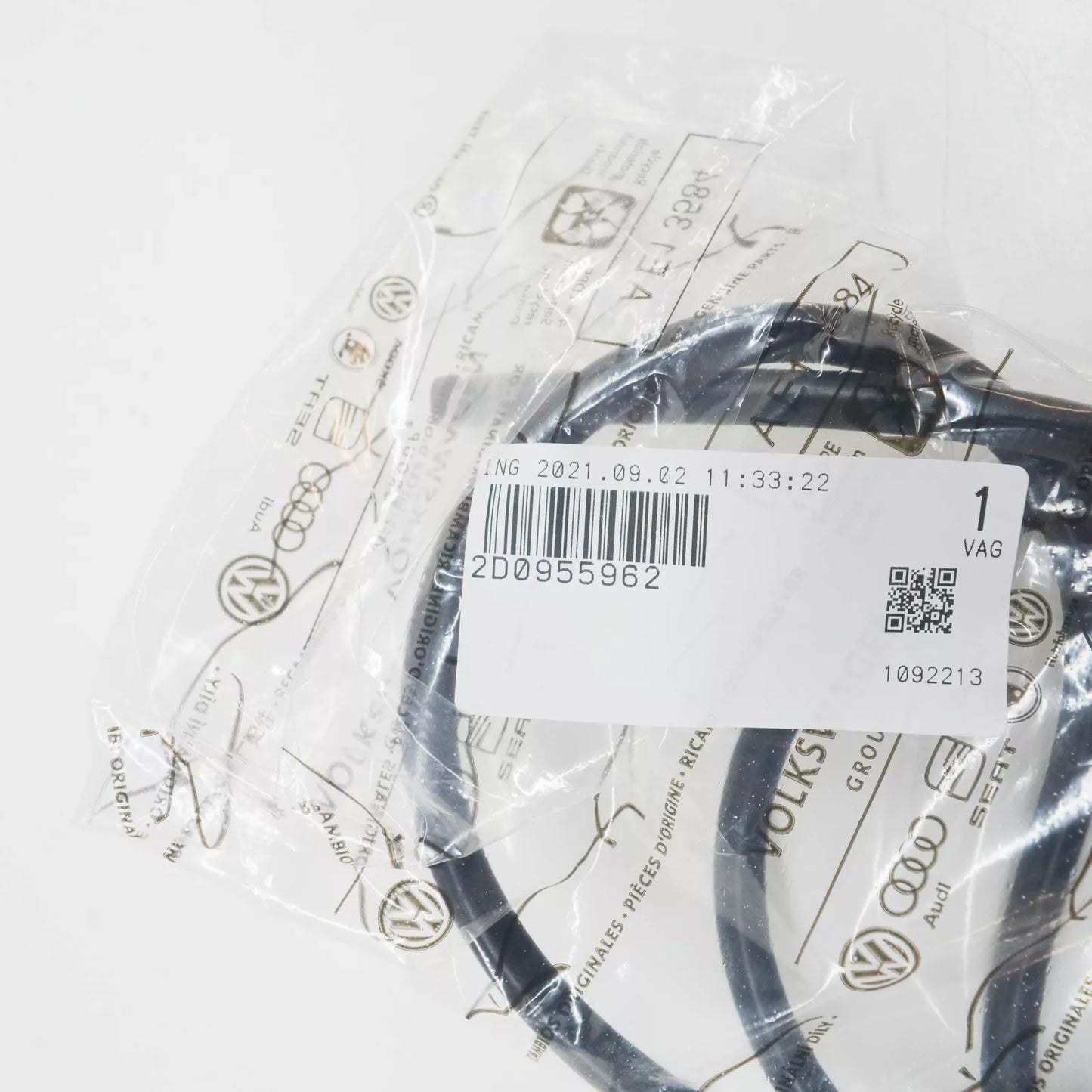 NEW AUDI Q3 8U WINDSHIELD WASHER HOSE 3.8X2.1 2D0955962 ORIGINAL