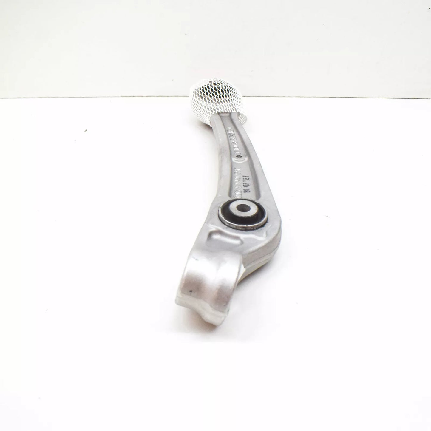 NEW AUDI A4 B8 FRONT RIGHT FRONT WISHBONE LINK 8K0407152F ORIGINAL