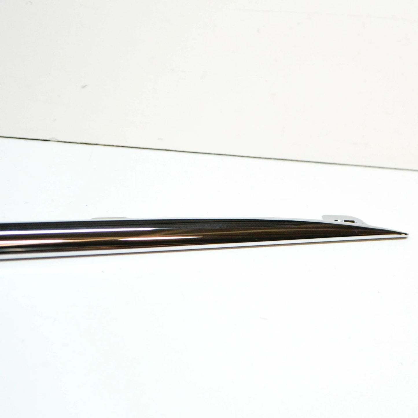 NEW MERCEDES-BENZ A W176 FRONT BUMPER CENTRAL BOTTOM TRIM A176885252164