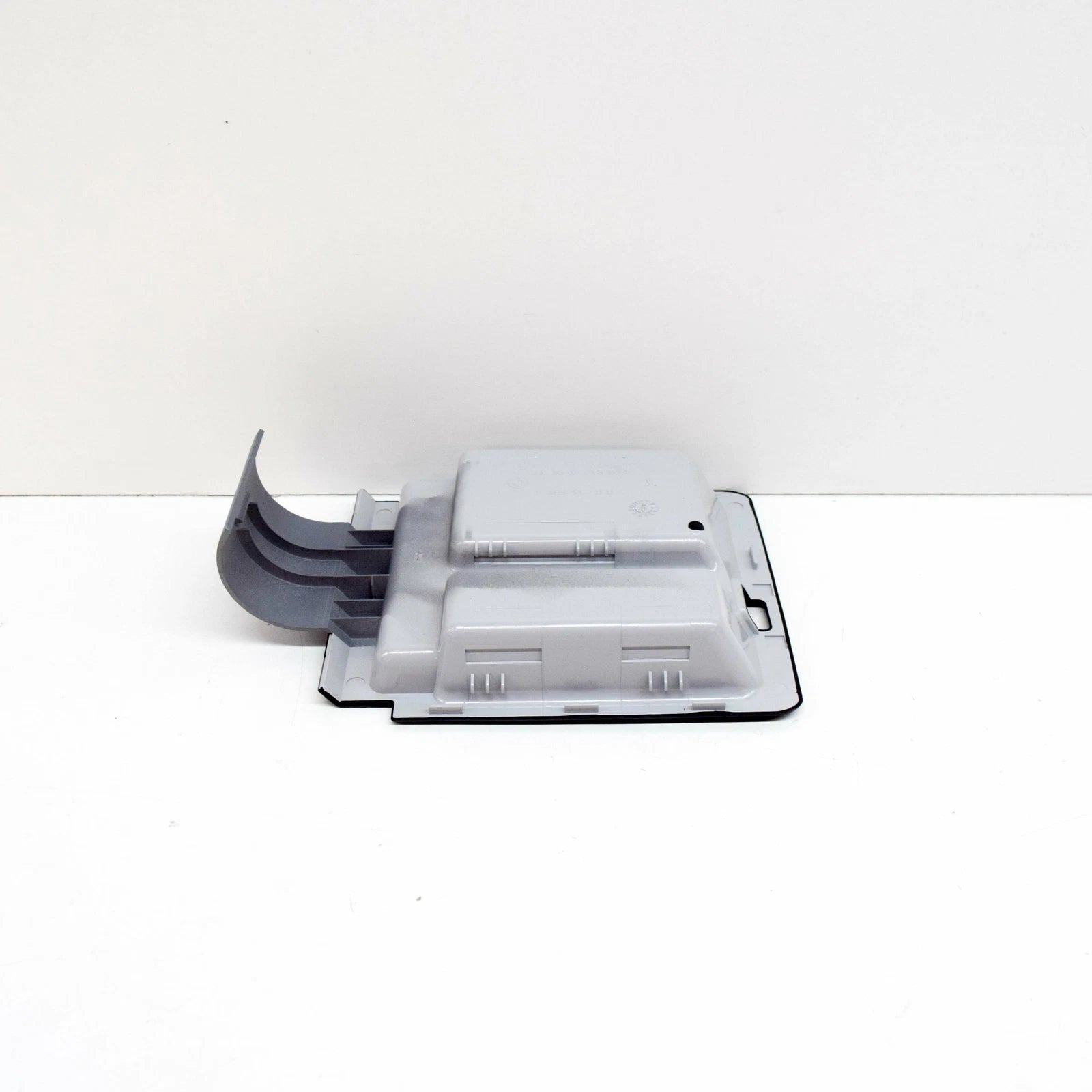 BMW 3 SERIES E46 CENTER CONSOLE ARMREST SUPPORT TRIM PAN 8248541 99-04 NEW