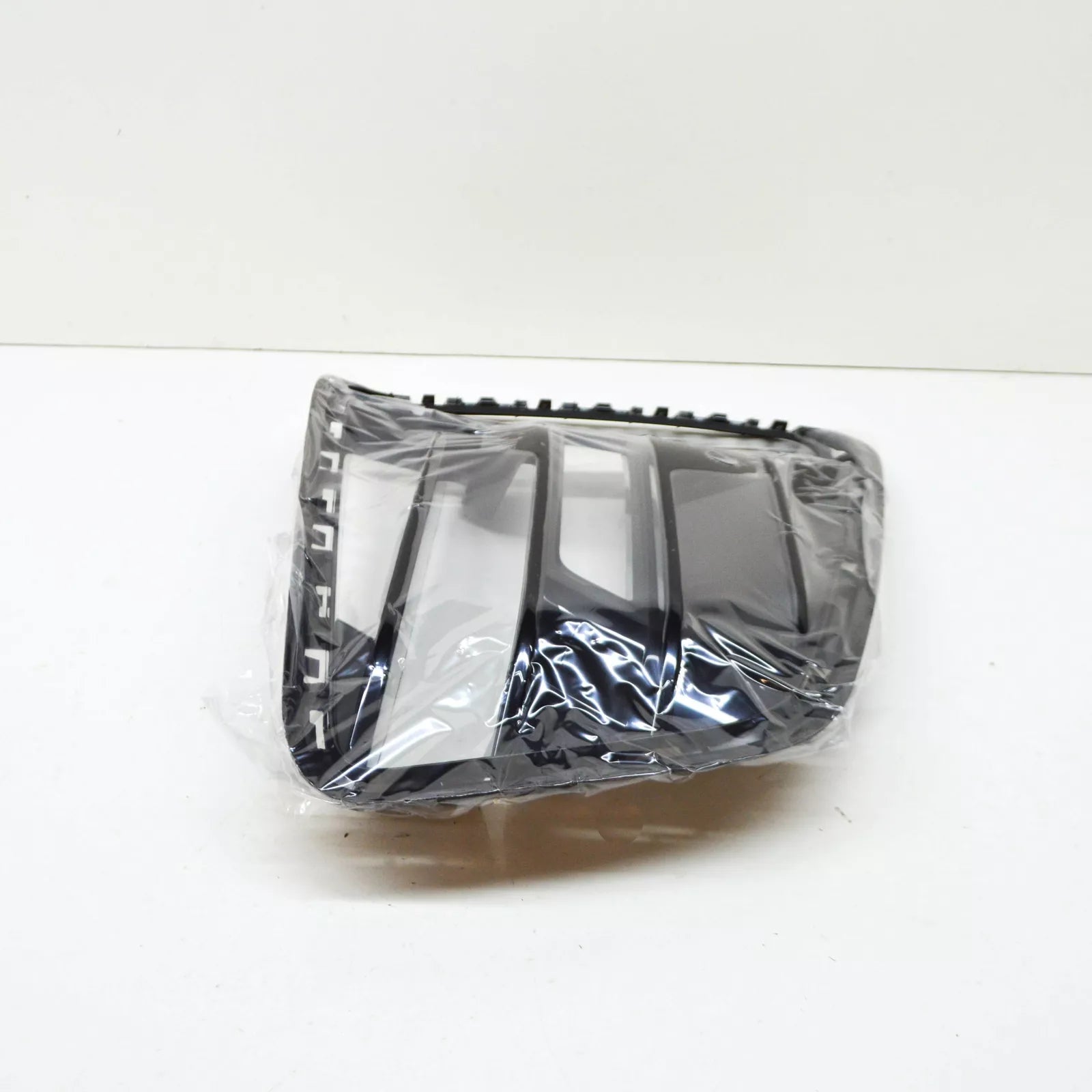 NEW BMW M4 COUPE G22 G82 FRONT RIGHT BUMPER OPEN GRILLE 51118076732 ORIGINAL