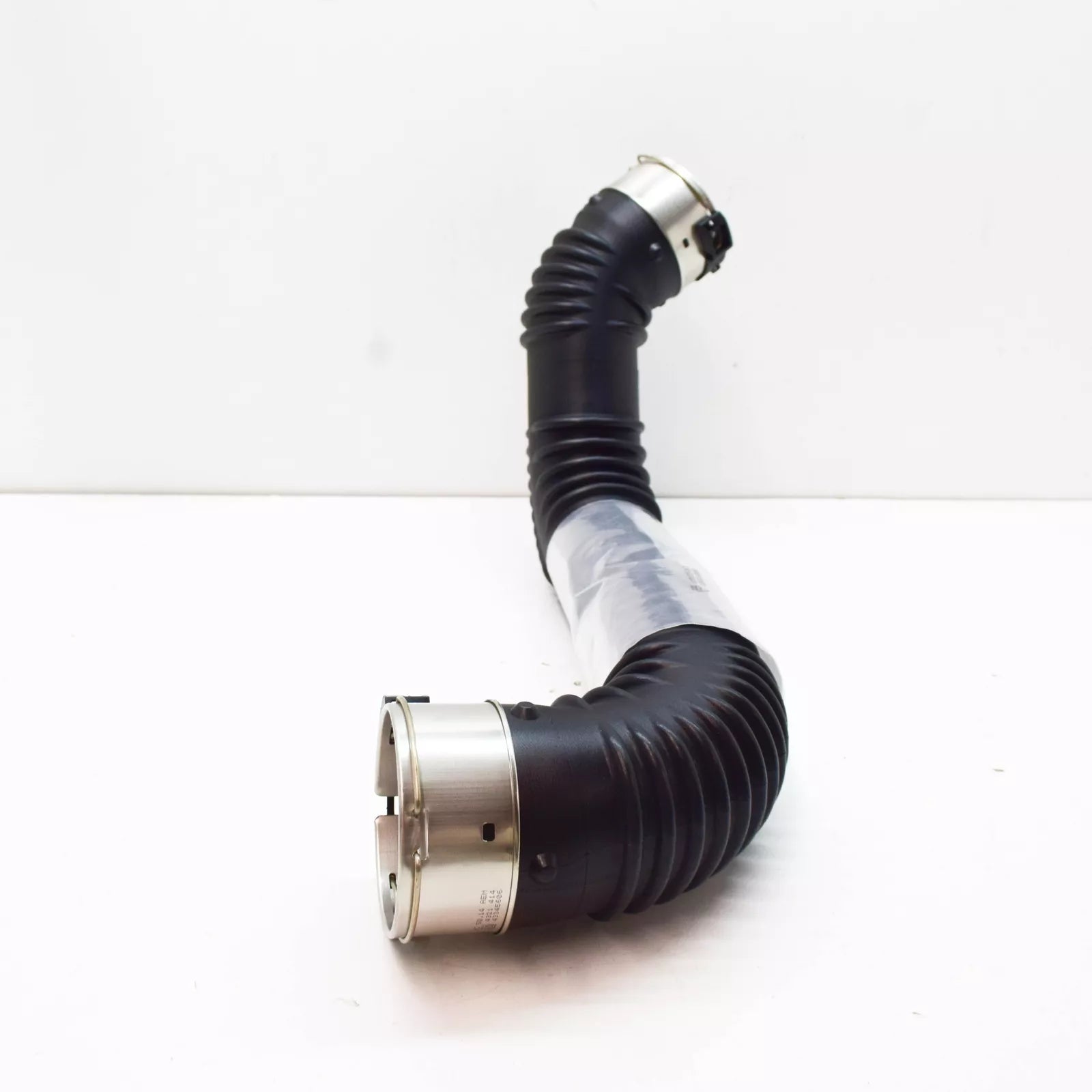 NEW MERCEDES-BENZ A W177 LEFT SIDE INTERCOOLER HOSE A2475200101 ORIGINAL