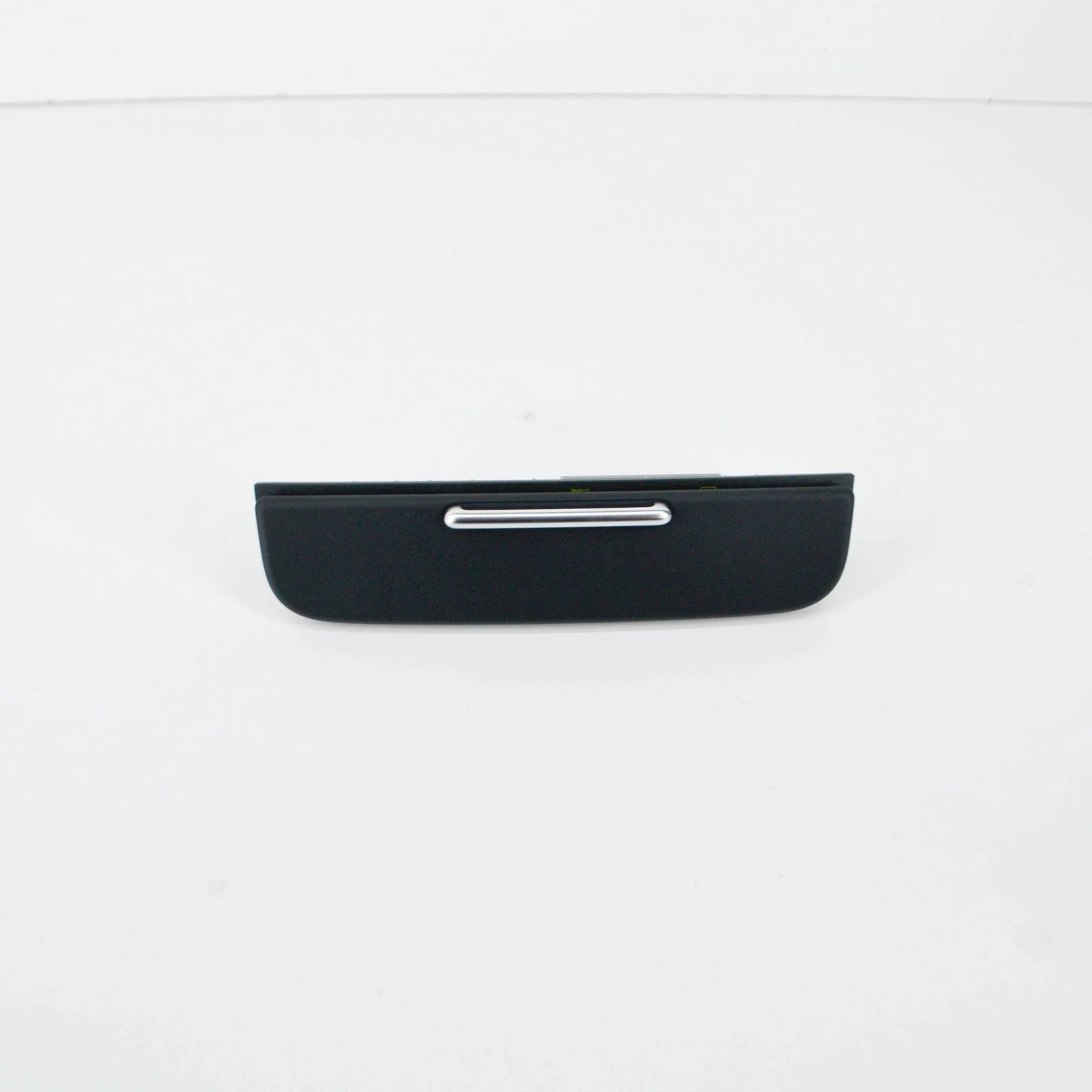 7P6-863-761-J-VAL NEW VW TOUAREG 7P INSTRUMENT PANEL BEZEL TRIM 7P6863761JVAL OE