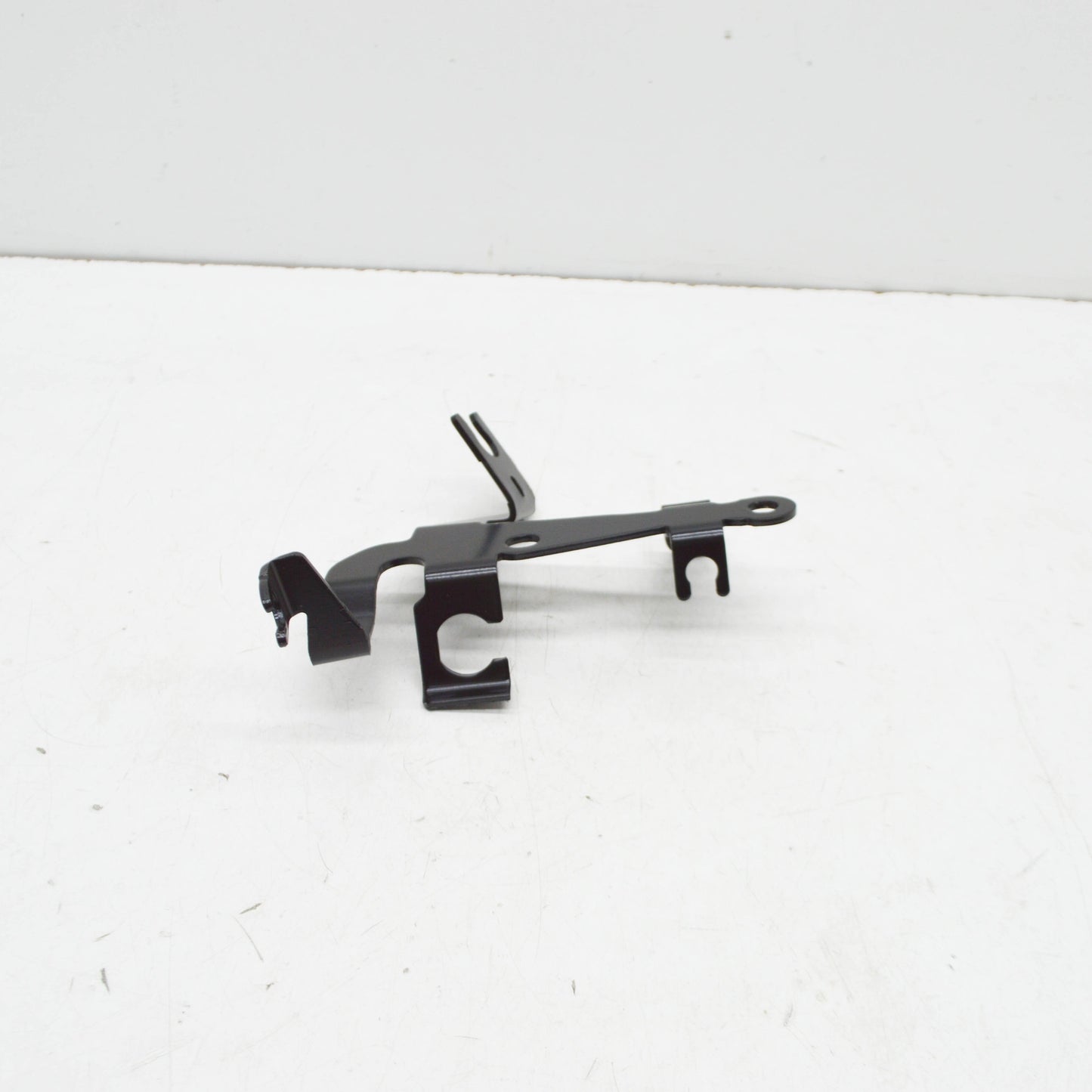 NEW AUDI A6 AVANT C8 RIGHT BRAKE HOSE RETAINER 4K0611846K ORIGINAL