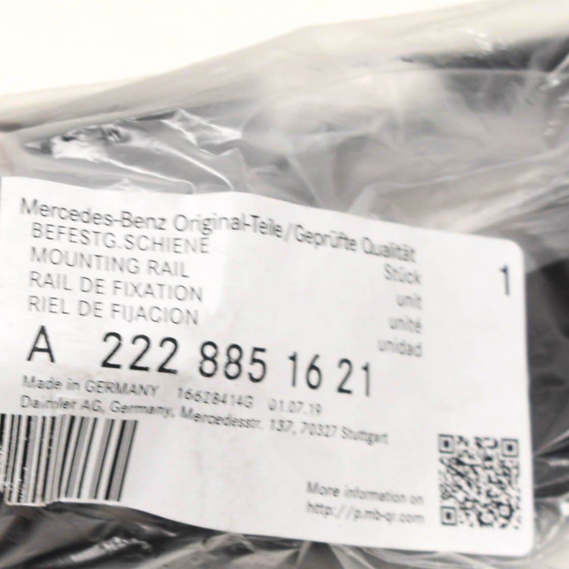 NEW MERCEDES-BENZ S W222 REAR RIGHT BUMPER MOUNTING RAIL A2228851621 ORIGINAL