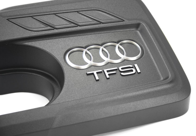 NEW AUDI A1 8X ENGINE COMPARTMENT COVER 04E103925J ORIGINAL