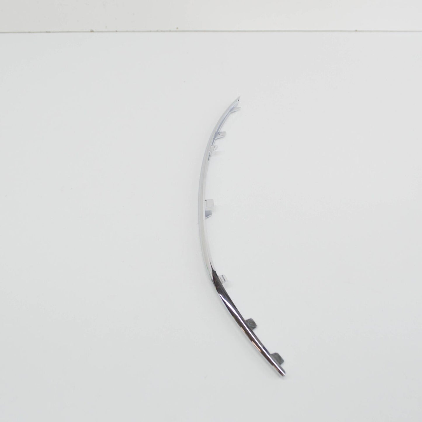 NEW MERCEDES-BENZ S W222 FRONT BUMPER LEFT TRIM STRIP A2228851321 ORIGINAL