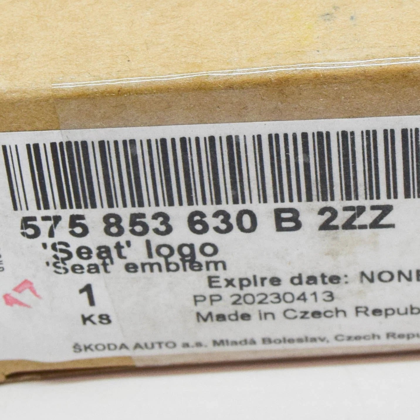 NEW SEAT TARRACO KN REAR LID EMBLEM 575853630B2ZZ ORIGINAL