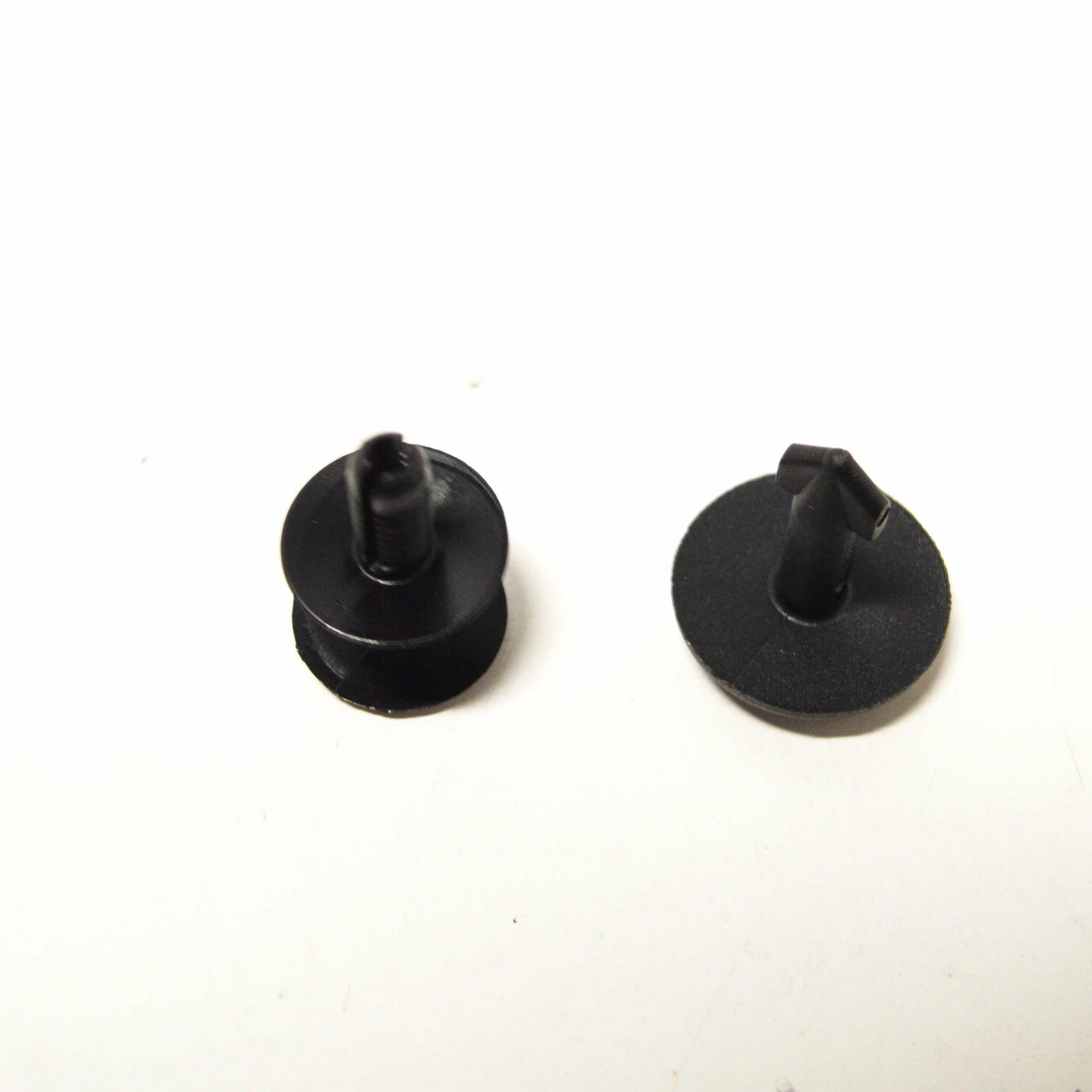 AUDI A4/S4/RS4 A5/S5/RS5 FENDER LINER MOUNTING PARTS KIT 8K0098629 NEW