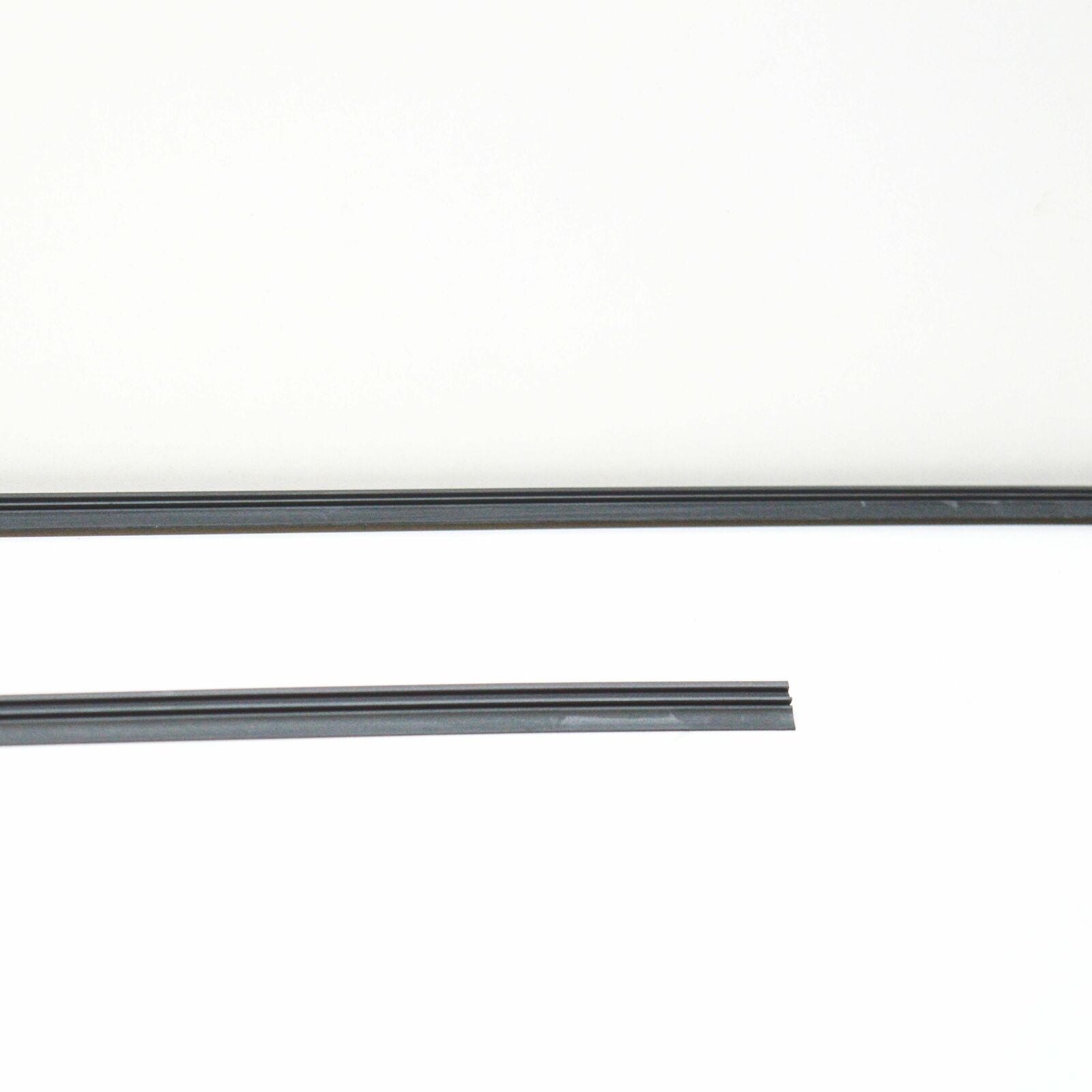 Genuine Volvo Xc60 Mk2 Windshield Wiper Blade Insert Set Lhd 31490722 Original