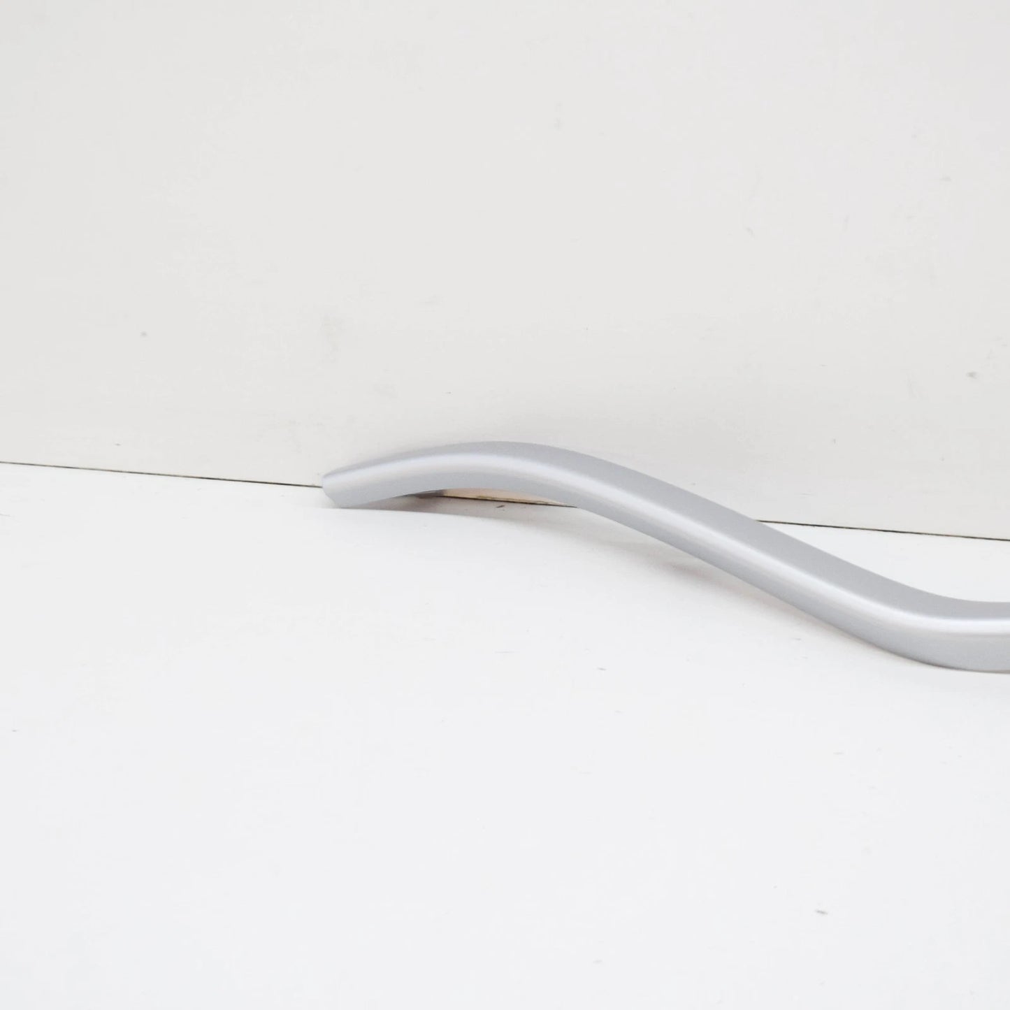 NEW MERCEDES-BENZ C-CLASS W205 FRONT BUMPER LEFT MOLDING TRIM A2058851974