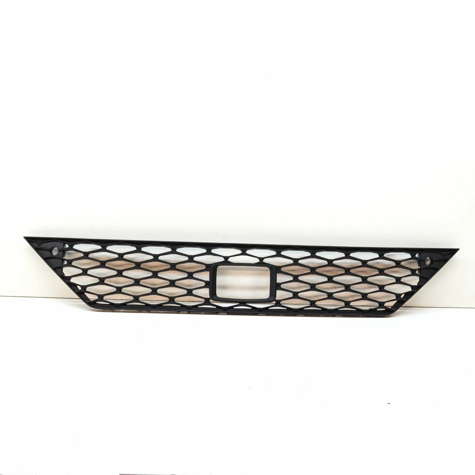 NEW SEAT LEON 5F FRONT BUMPER CENTER LOWER GRILLE 5F0853667M9B9 ORIGINAL