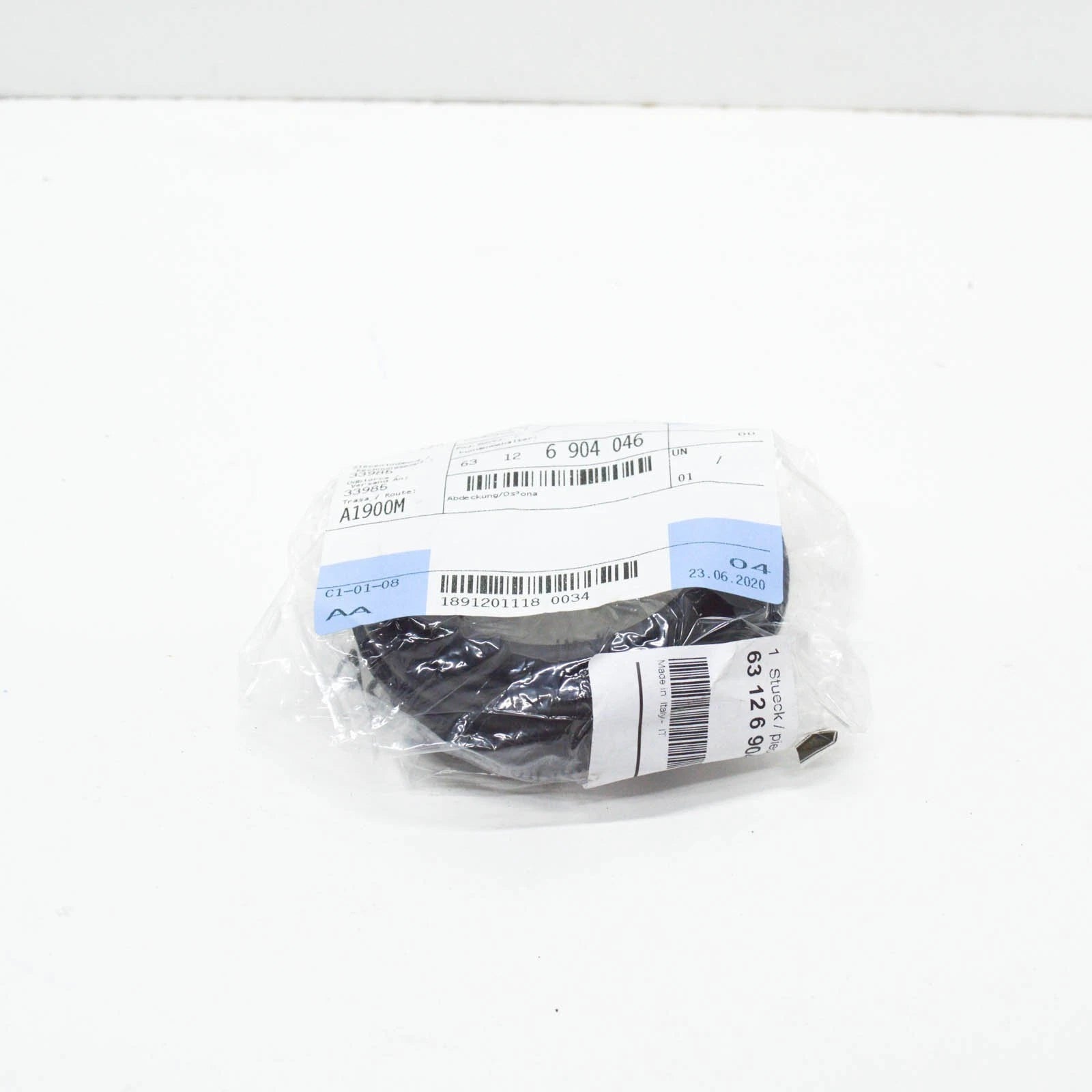 NEW BMW 5 E39 HIGH BEAM XENON HEADLIGHT RUBBER COVER 63126904046 6904046