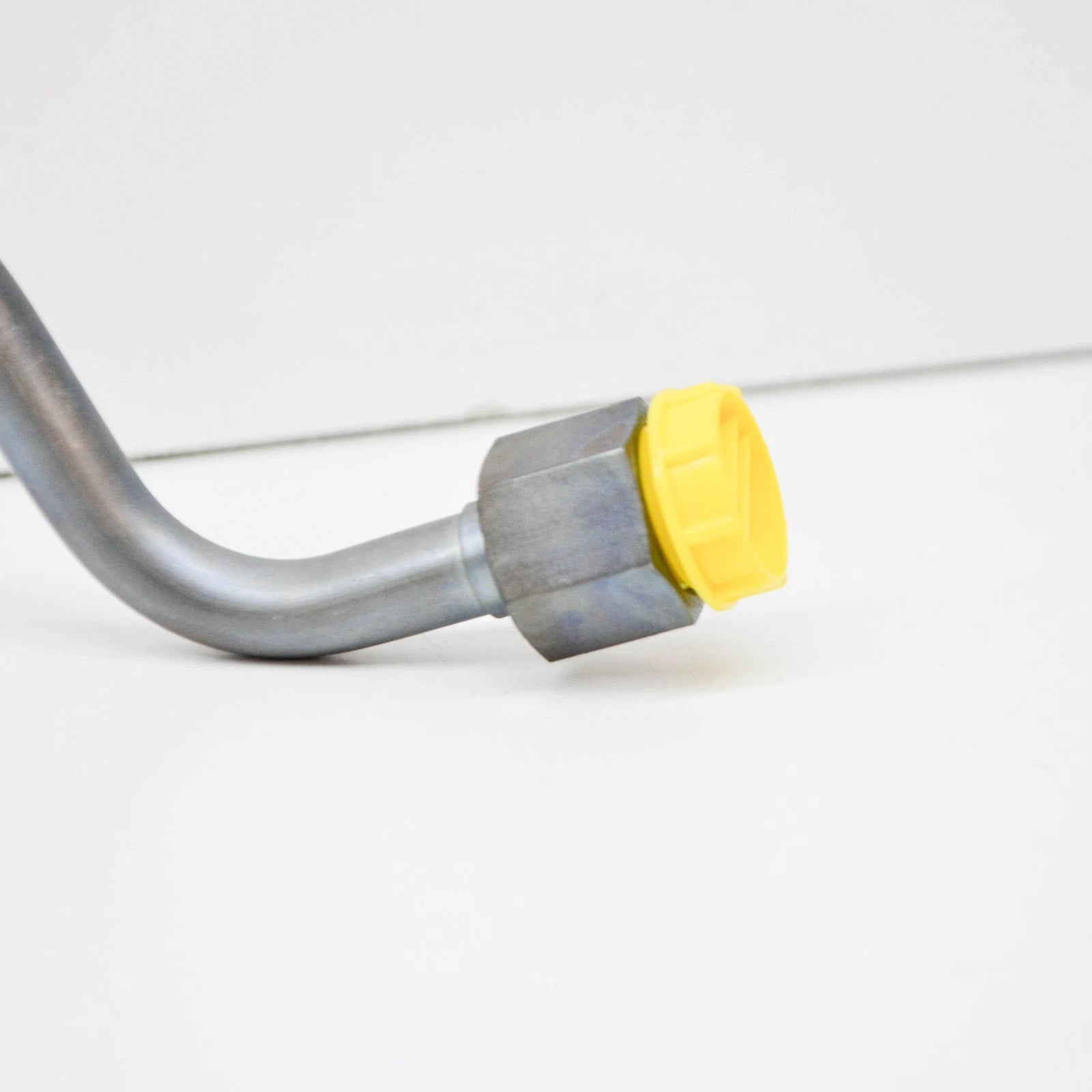 NEW MERCEDES-BENZ SL R230 PUMP TO PULSATION DAMPER LINE A2303208253 ORIGINAL