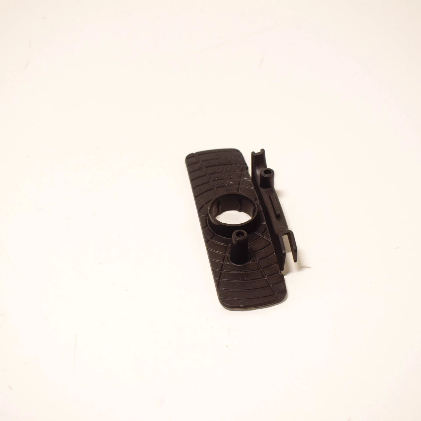 NEW BMW 5 F10 FRONT LEFT BUMPER CAMERA MOUNT LEFT 51117207921 ORIGINAL
