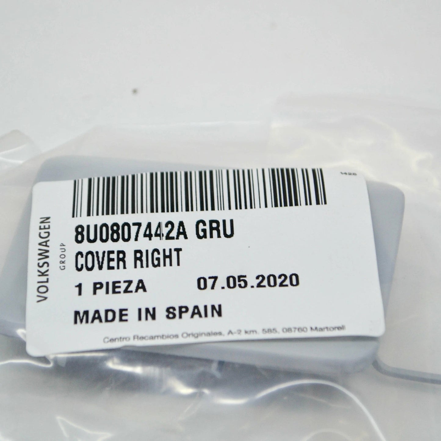 NEW AUDI Q3 8U FRONT BUMPER RIGHT TOW EYE COVER 8U0807442AGRU ORIGINAL