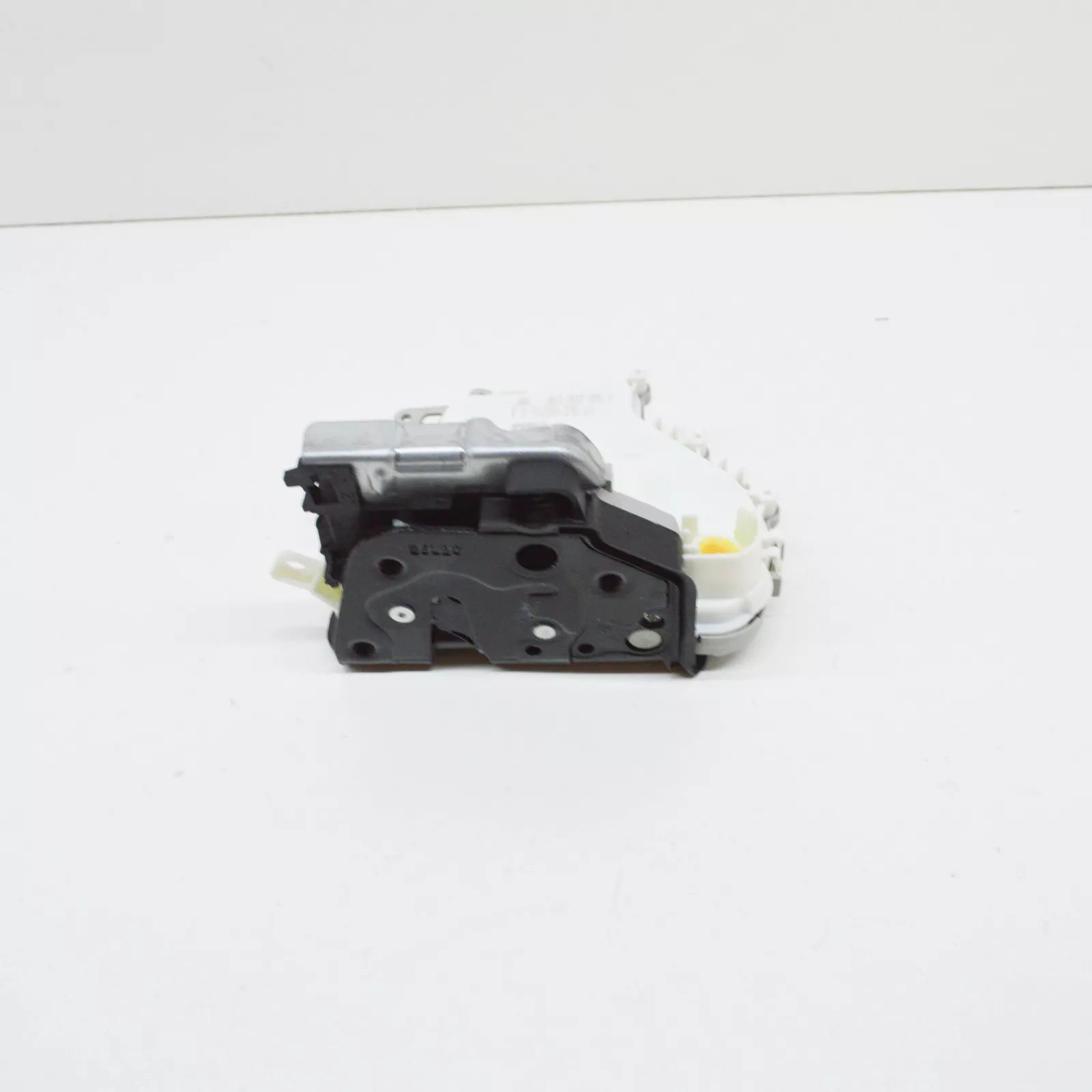 NEW AUDI A1 8X FRONT LEFT DOOR LOCK LHD 8J1837015F ORIGINAL