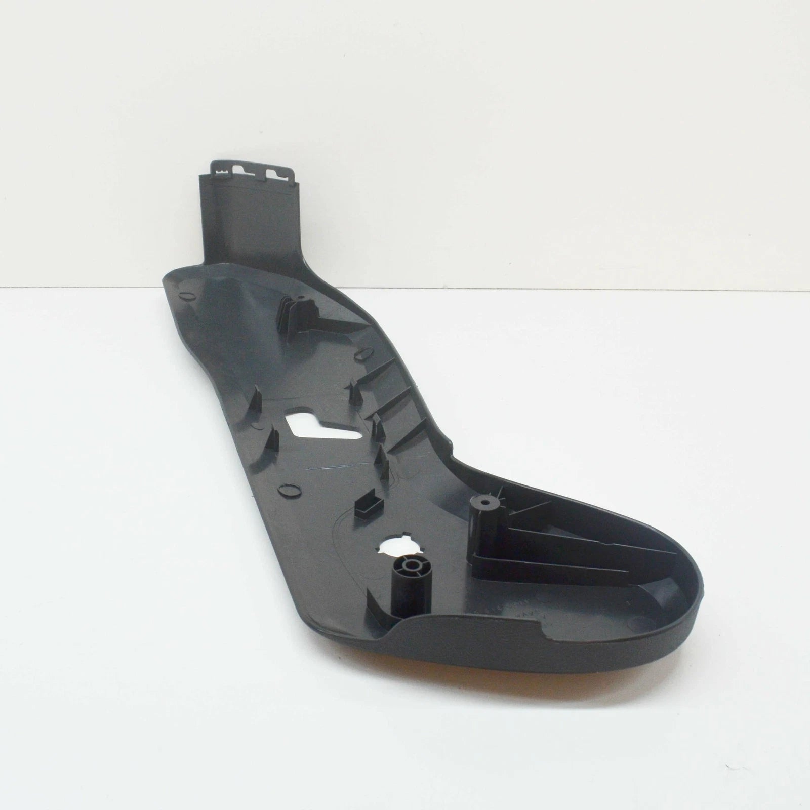 NEW MB ML W163 FRONT SEAT RIGHT TOP OUTSIDE COVER A16391952207211