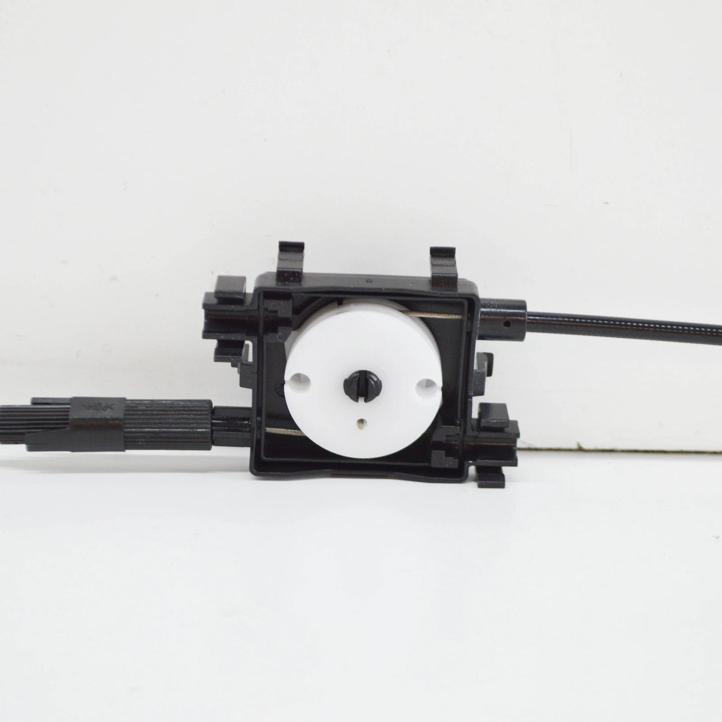 NEW AUDI A1 8X ENGINE HOOD CENTER BOWDEN CABLE 8X0823531 ORIGINAL