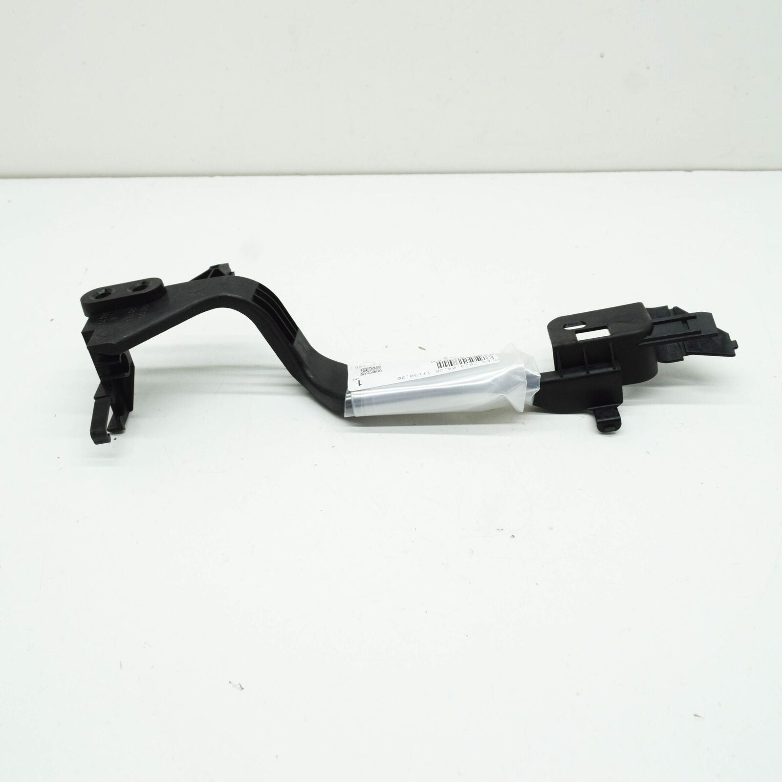 NEW MERCEDES-BENZ E W213 FRONT RIGHT AXLE CABLE DUCT A2055467880 ORIGINAL