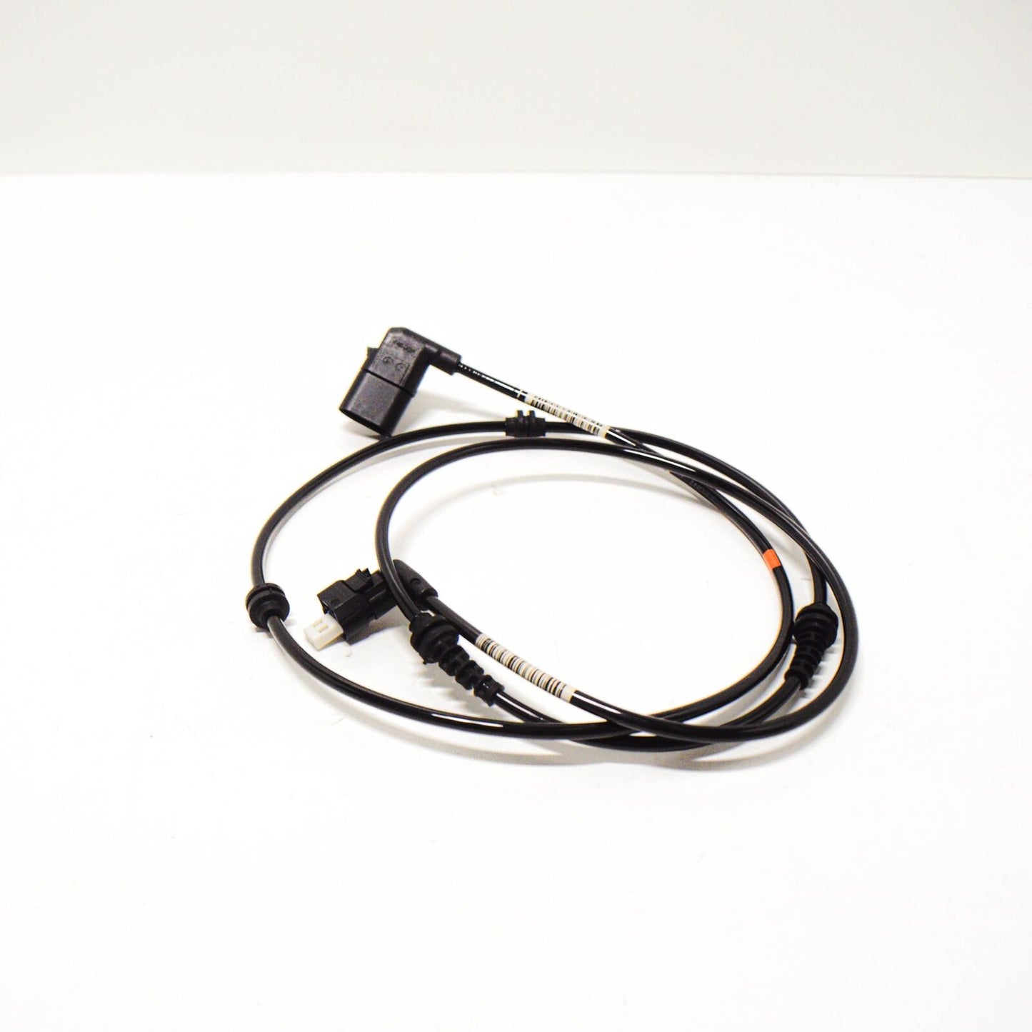 NEW MERCEDES BENZ E W213 FRONT LEFT BRAKE ABS SENSOR A2135406505 ORIGINAL