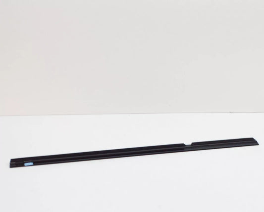 NEW MERCEDES-BENZ CLA C117 REAR RIGHT DOOR WINDOW TRIM STRIP A1177350482