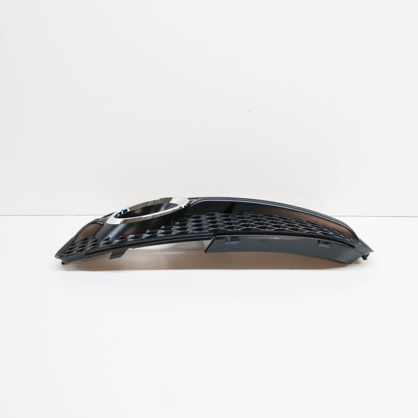 Genuine Audi Q5 8R Front Right Bumper Fog Light Grill 8R0807682E01C 2011 Original