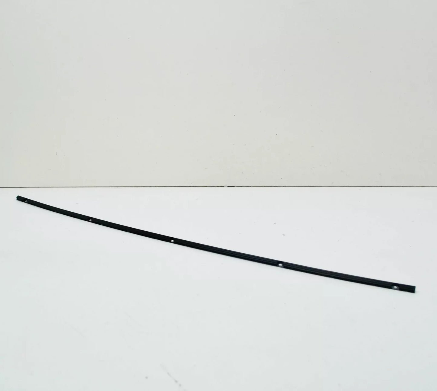 NEW AUDI Q3 F3 RSQ3 FRONT WINDSHIELD LEFT VERTICAL TRIM 83A845453 ORIGINAL