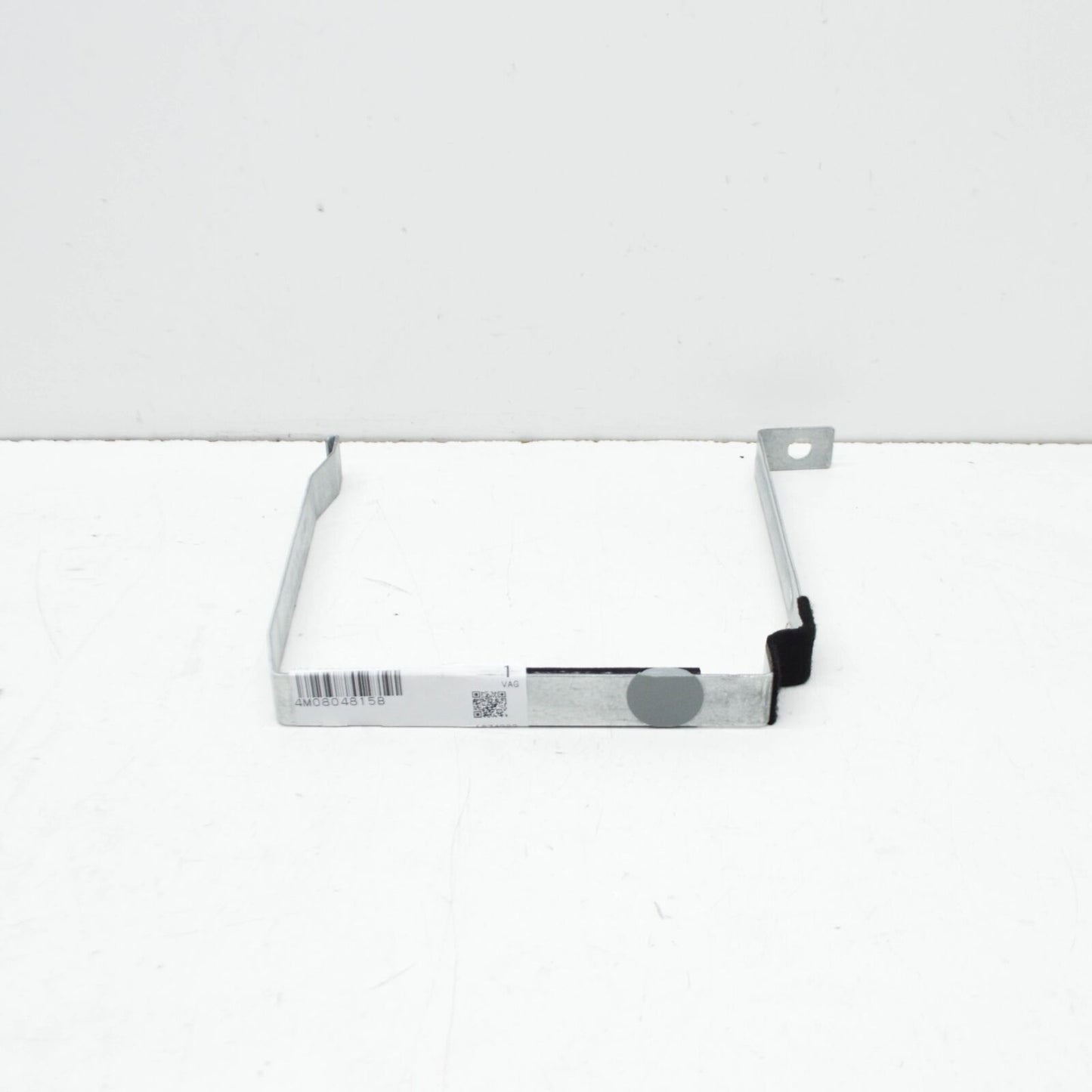 NEW AUDI Q7 4M BATTERY HOLDING STRAP 4M0804815B ORIGINAL