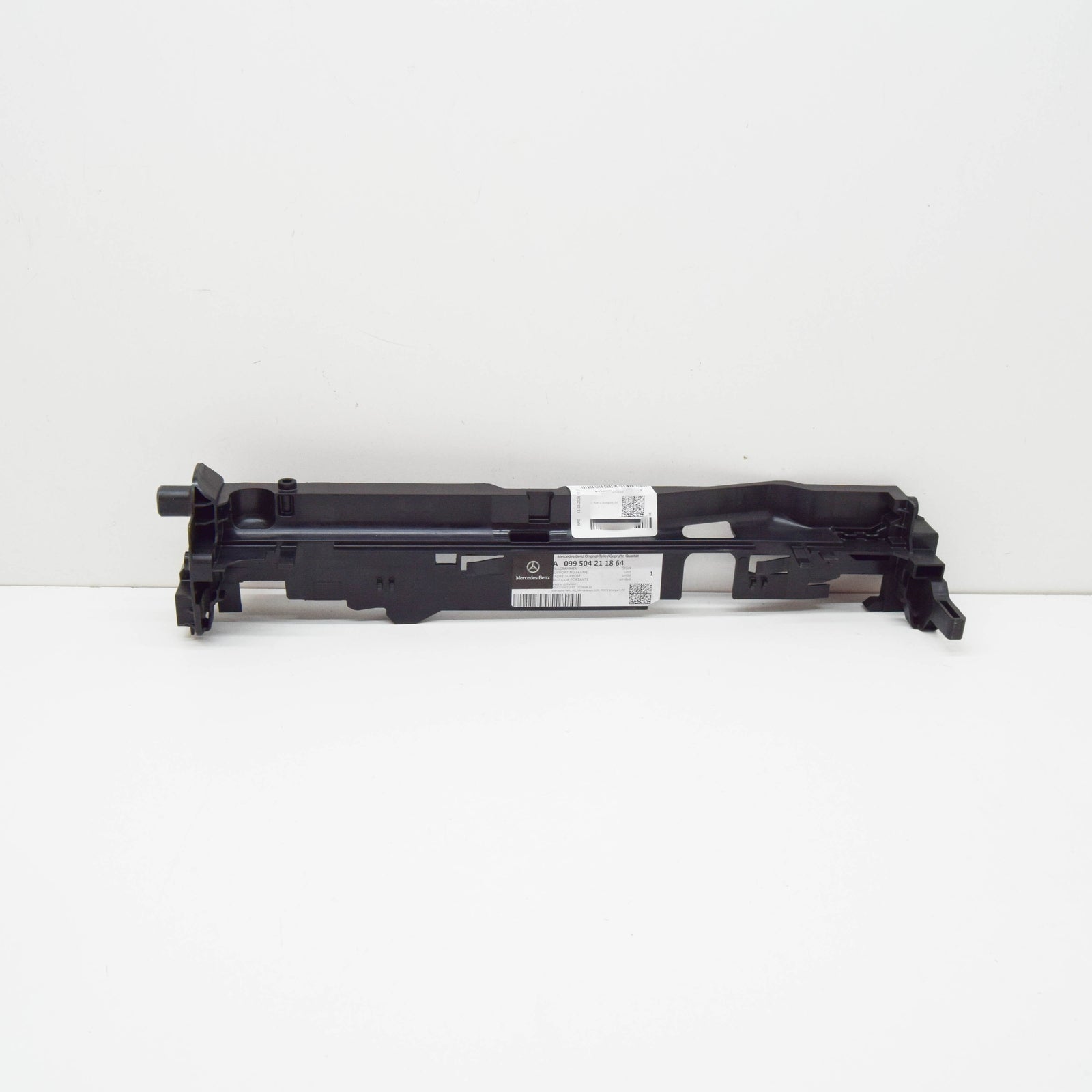 NEW MERCEDES-BENZ C-CLASS W205 RADIATOR LEFT BRACKET A099504211864 2015 ORIGINAL