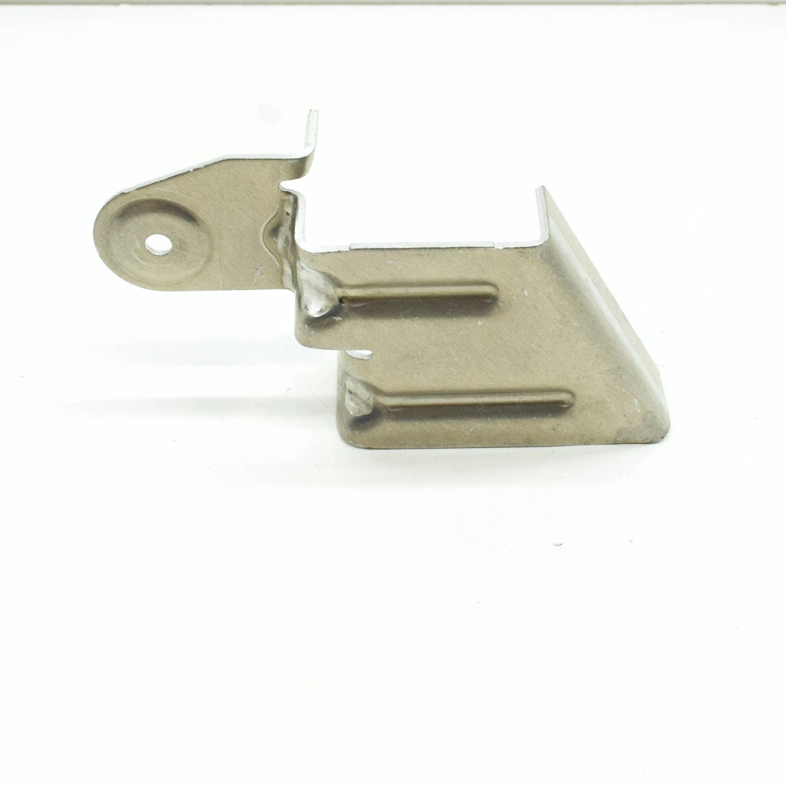 NEW BMW 7 F01, F02 LEFT FENDER LINER SUPPORT BRACKET 7203489 51717203489