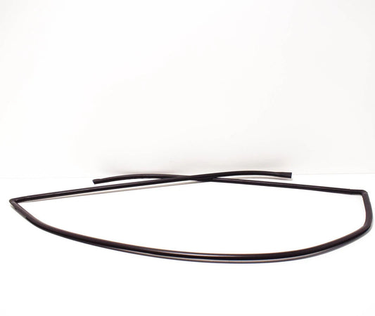 NEW BMW 6 E64 FRONT WINDSHIELD SEAL 51317008911 7008911 ORIGINAL