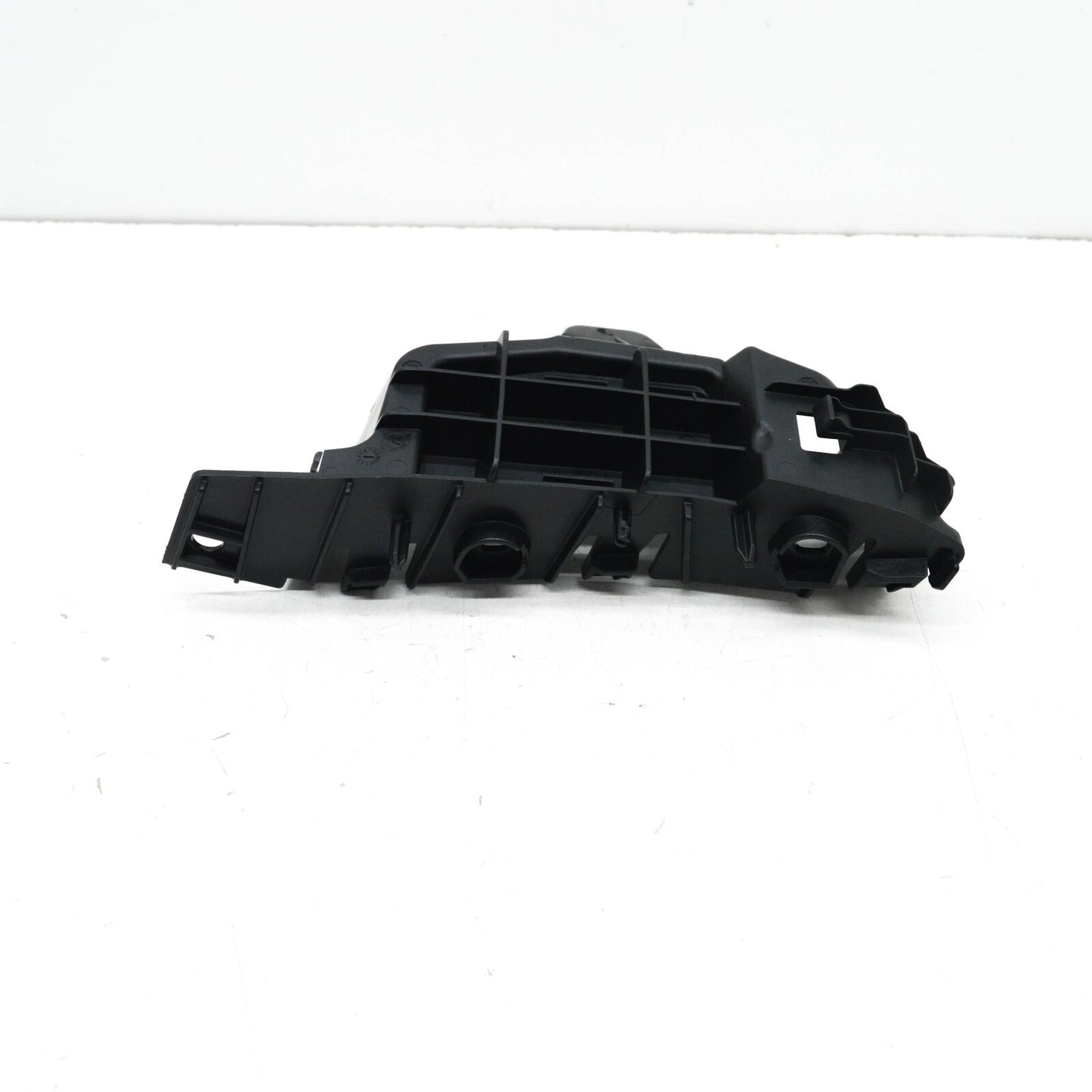 NEW AUDI A3 LIMOUSINE 8Y FRONT RIGHT CARRIER GUIDE 8Y0807184A ORIGINAL