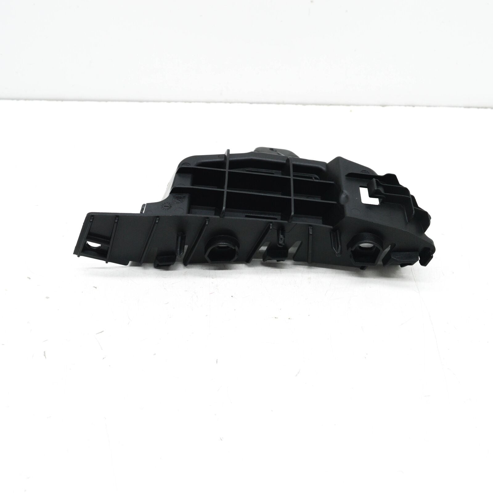 NEW AUDI A3 LIMOUSINE 8Y FRONT RIGHT CARRIER GUIDE 8Y0807184A ORIGINAL