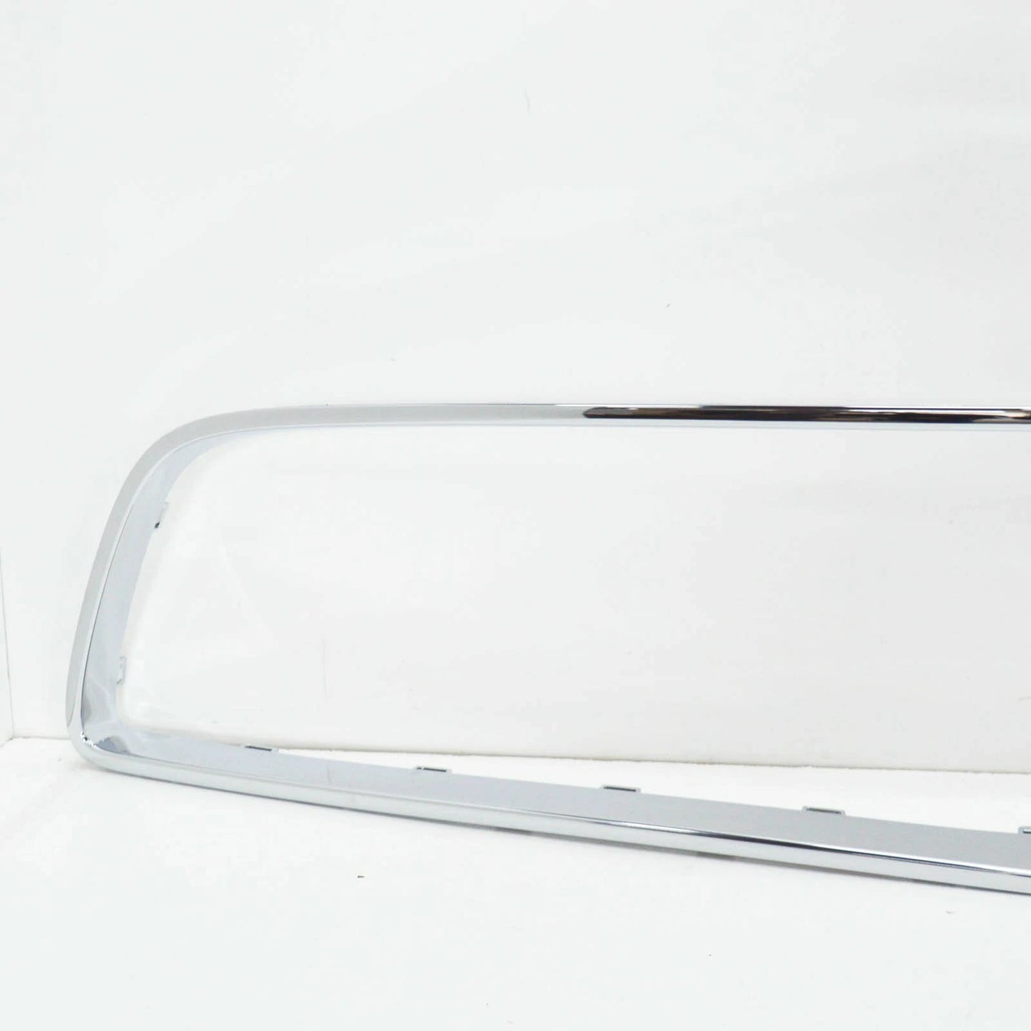 NEW MB CLS C218 FRONT BUMPER RADIATOR GRILLE TRIM A2188850174