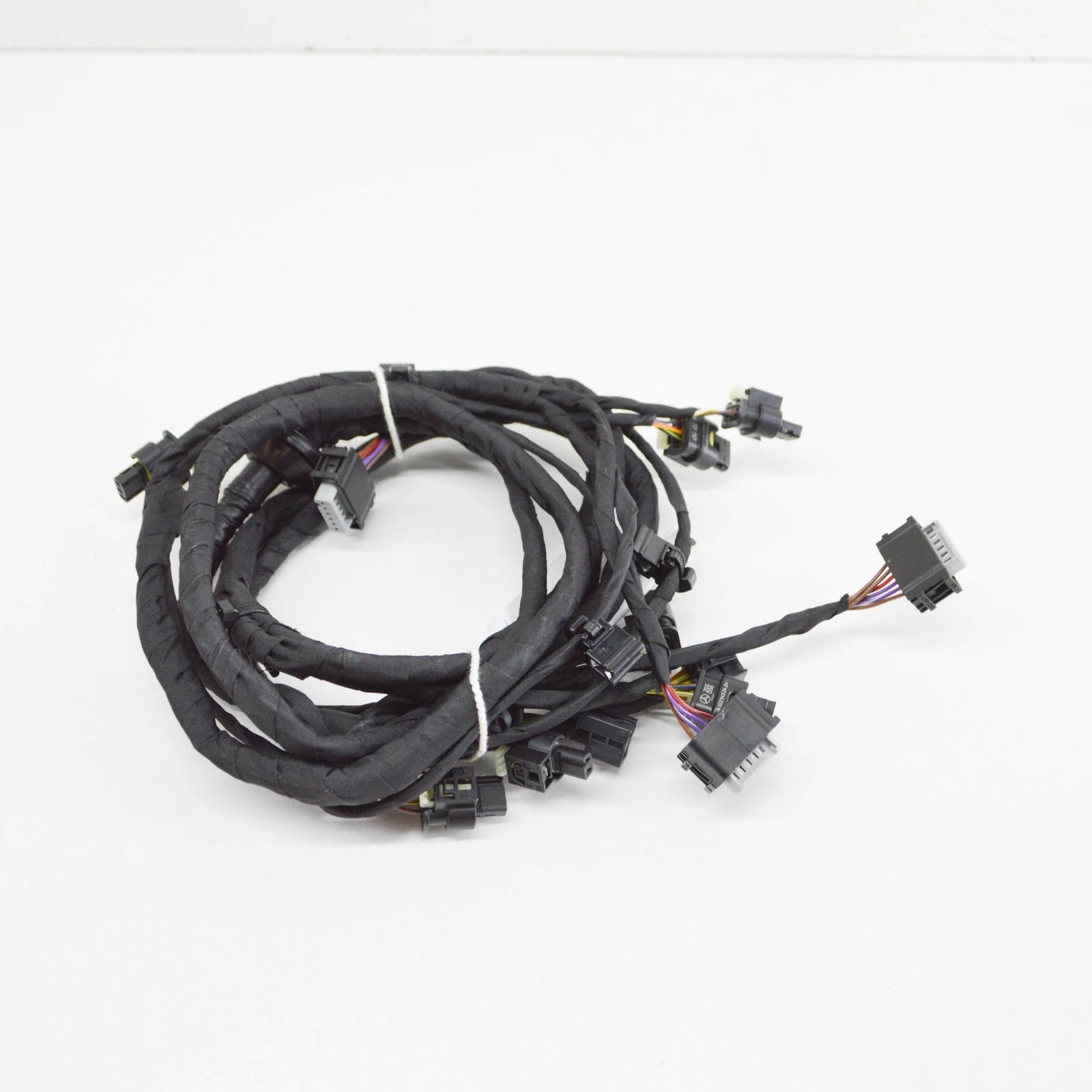 NEW MB CLS C218 REAR BUMPER ELECTRICAL WIRING HARNESS A2185404432 ORIGINAL
