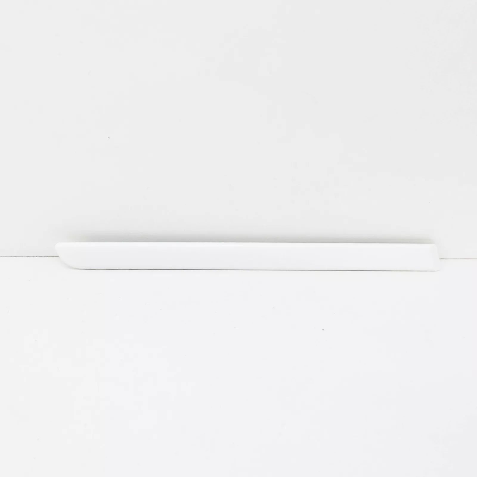 NEW BMW M3 CONVERTIBLE E46 REAR RIGHT FENDER MOLDING TRIM 51137893680 ORIGINAL