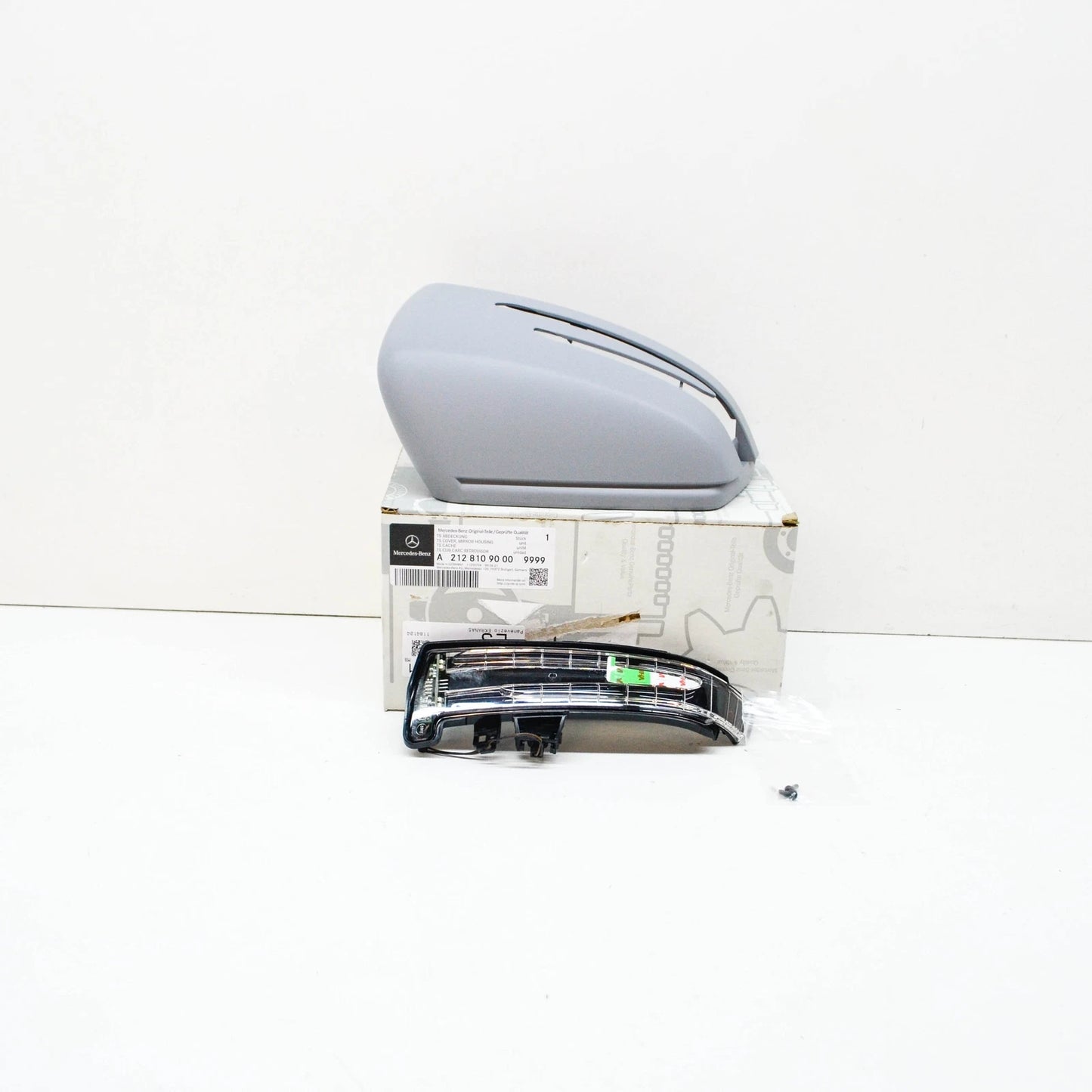 NEW MB E W212 FRONT RIGHT DOOR MIRROR TURN INDICATOR W COVER SET A21281090009999
