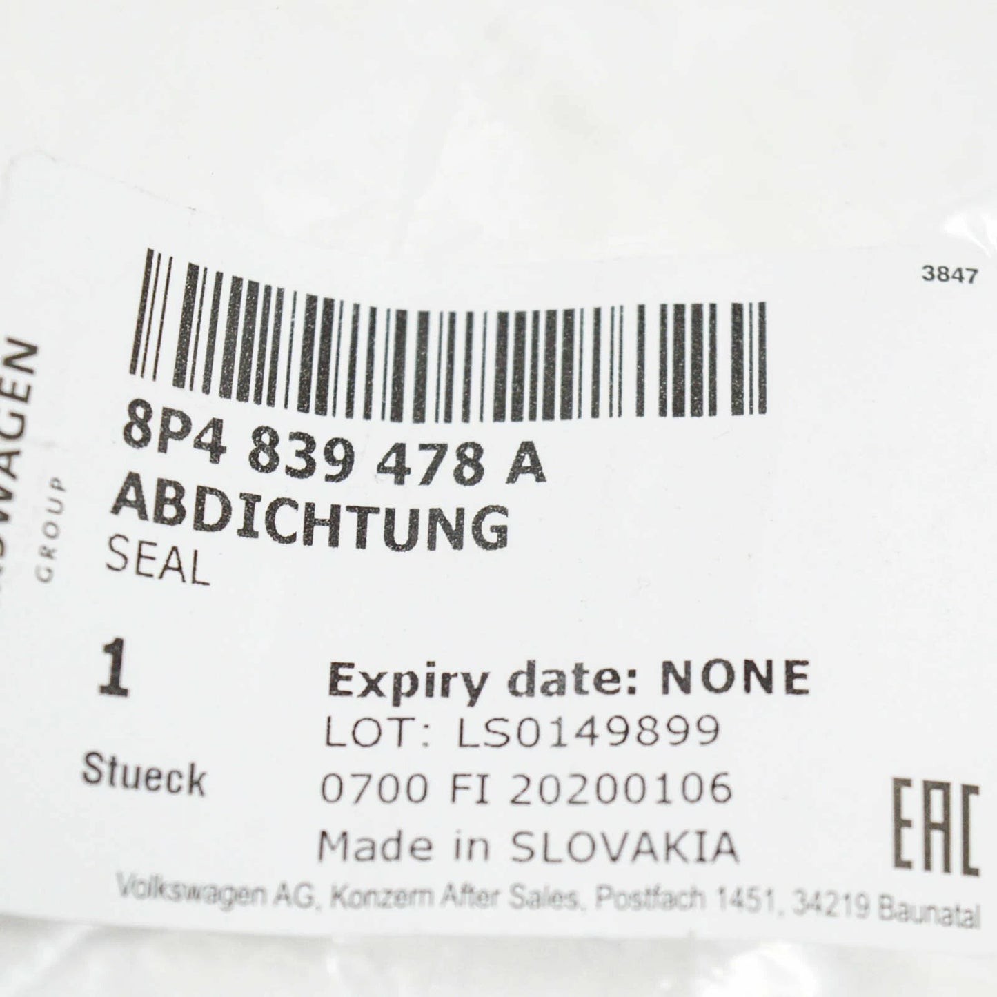 NEW AUDI A3 8P SPORTBACK REAR RIGHT OUTER WINDOW SLOT SEAL 8P4839478A