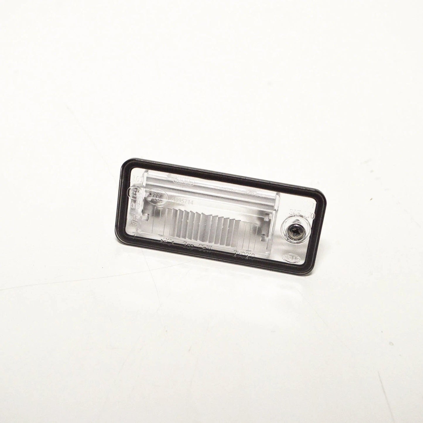 NEW AUDI A4 B7 REAR LICENSE PLATE LIGHT 8E0943023 8E0807430B ORIGINAL