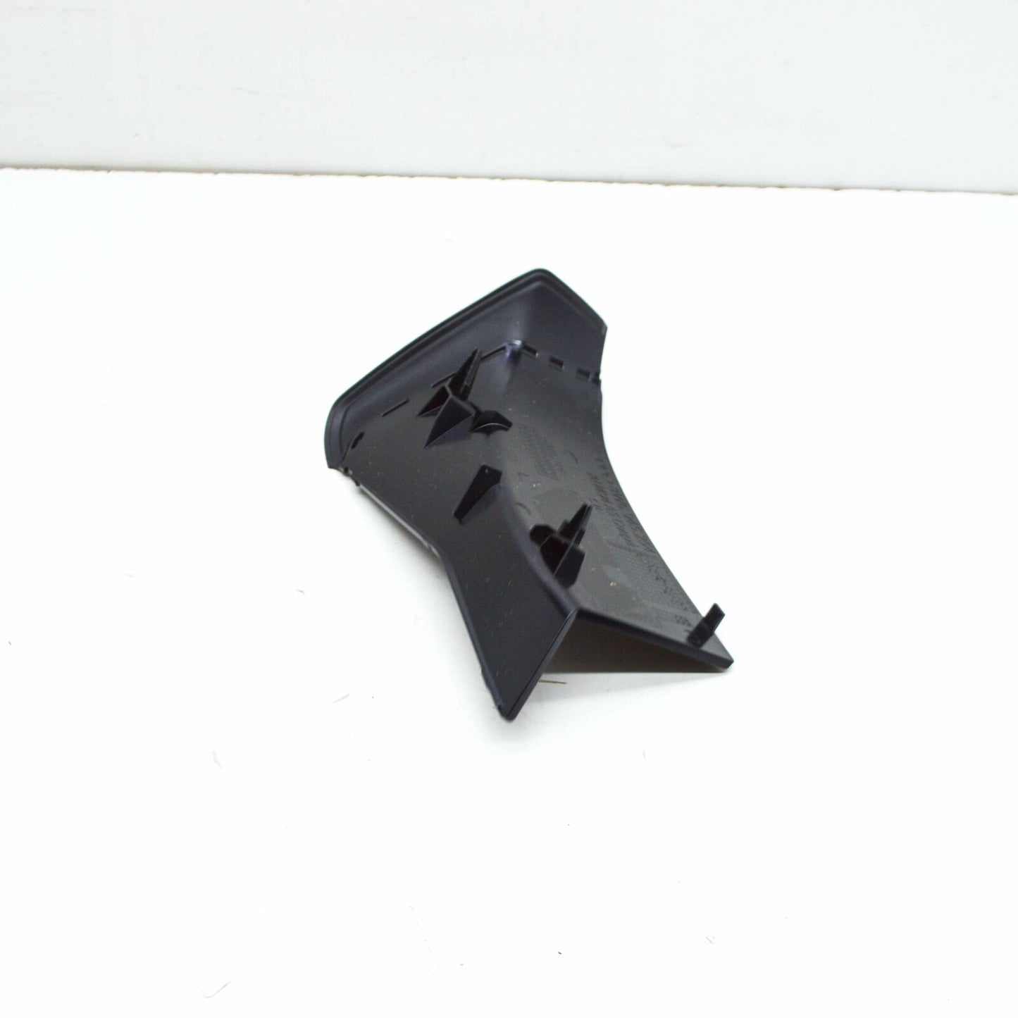 NEW AUDI A5 8W6 REAR RIGHT TAILLIGHT TRIM 8W6945254 ORIGINAL