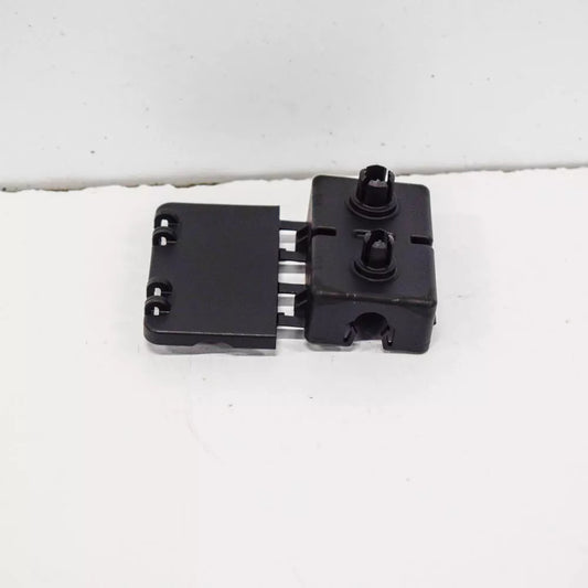 NEW BMW 5 F10 PLUG-IN CONNECTION BRACKET 61139187008 9187008 ORIGINAL