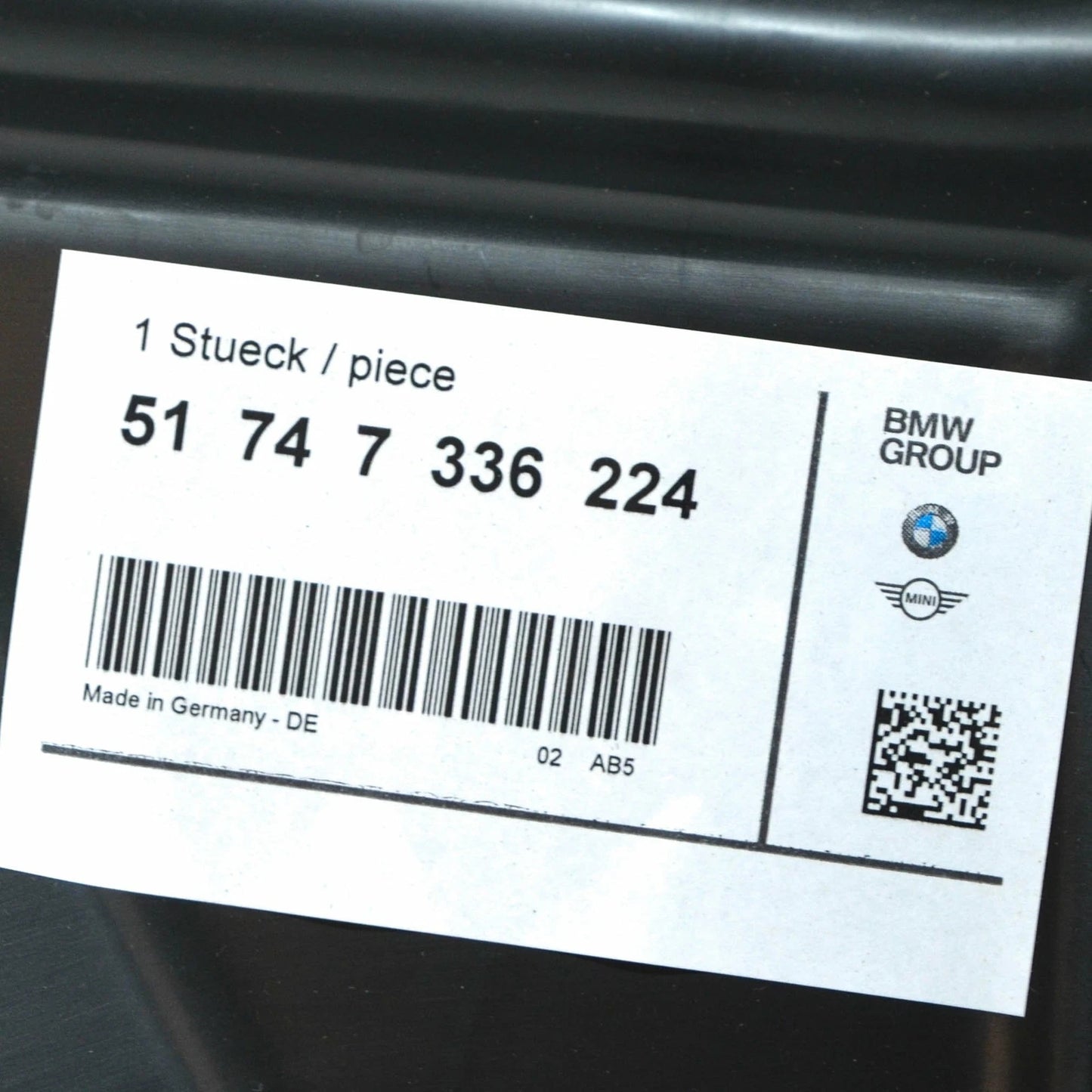 NEW BMW I8 I12 AIR EXHAUST DUCT LOWER SECTION 51747336224 ORIGINAL