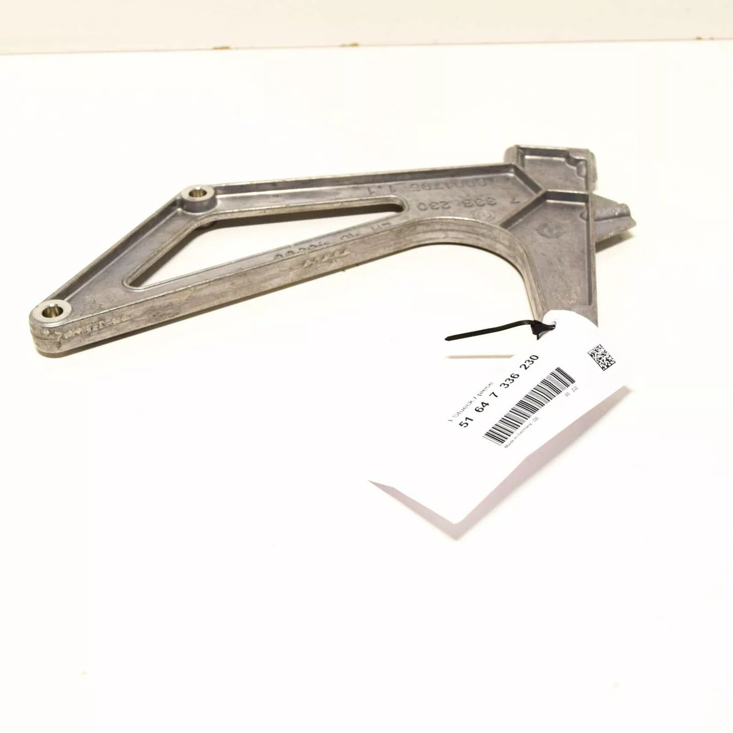 NEW BMW I8 I12 FRONT RADIATOR SUPPORT PANEL BRACKET 51647336230 ORIGINAL