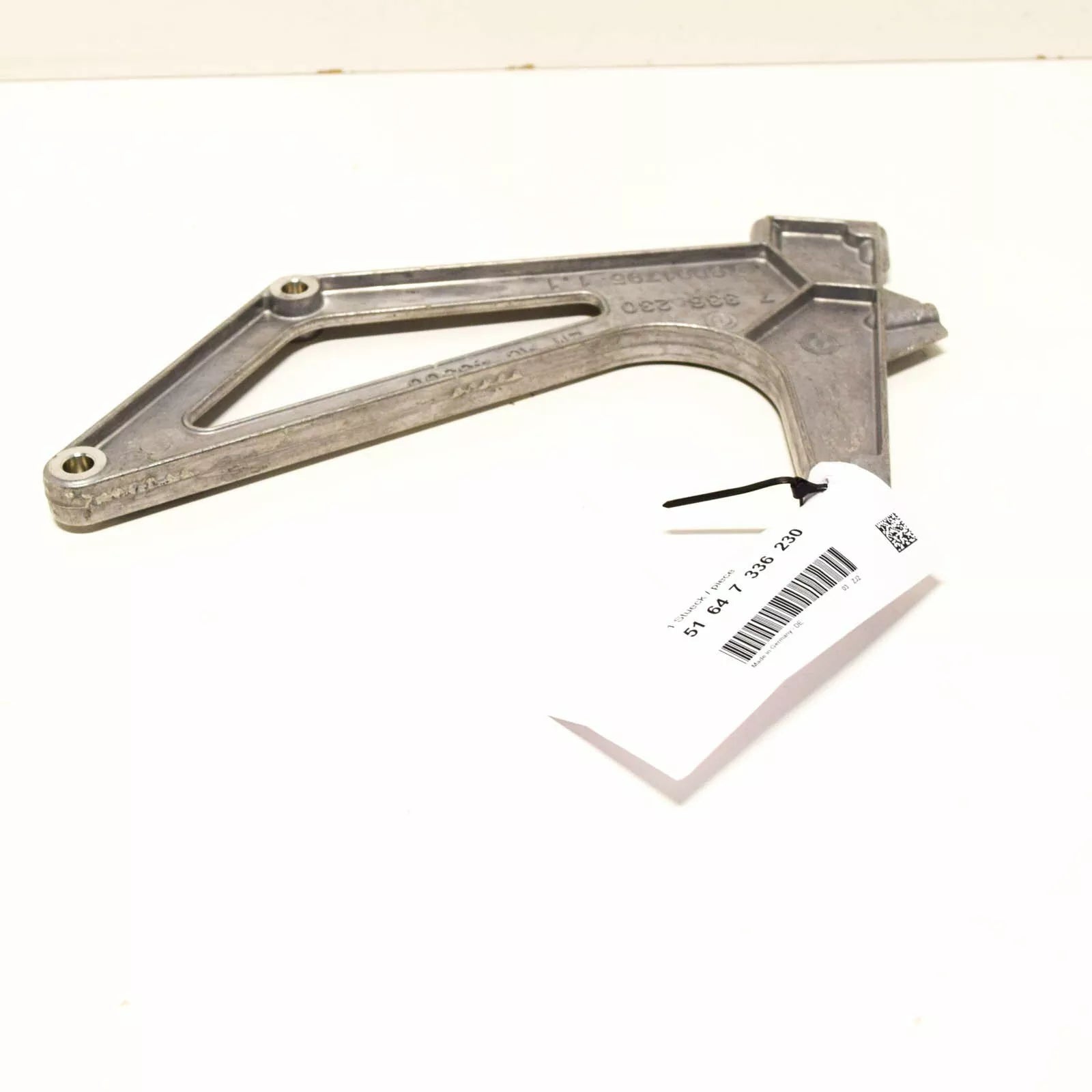 NEW BMW I8 I12 FRONT RADIATOR SUPPORT PANEL BRACKET 51647336230 ORIGINAL