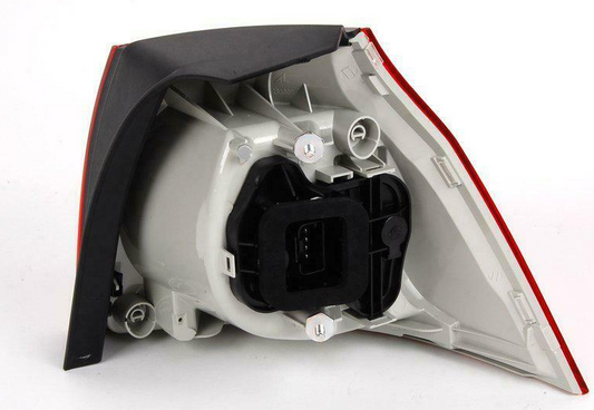 new vw golf mk5 rear left outer taillight 1k6945095aa original