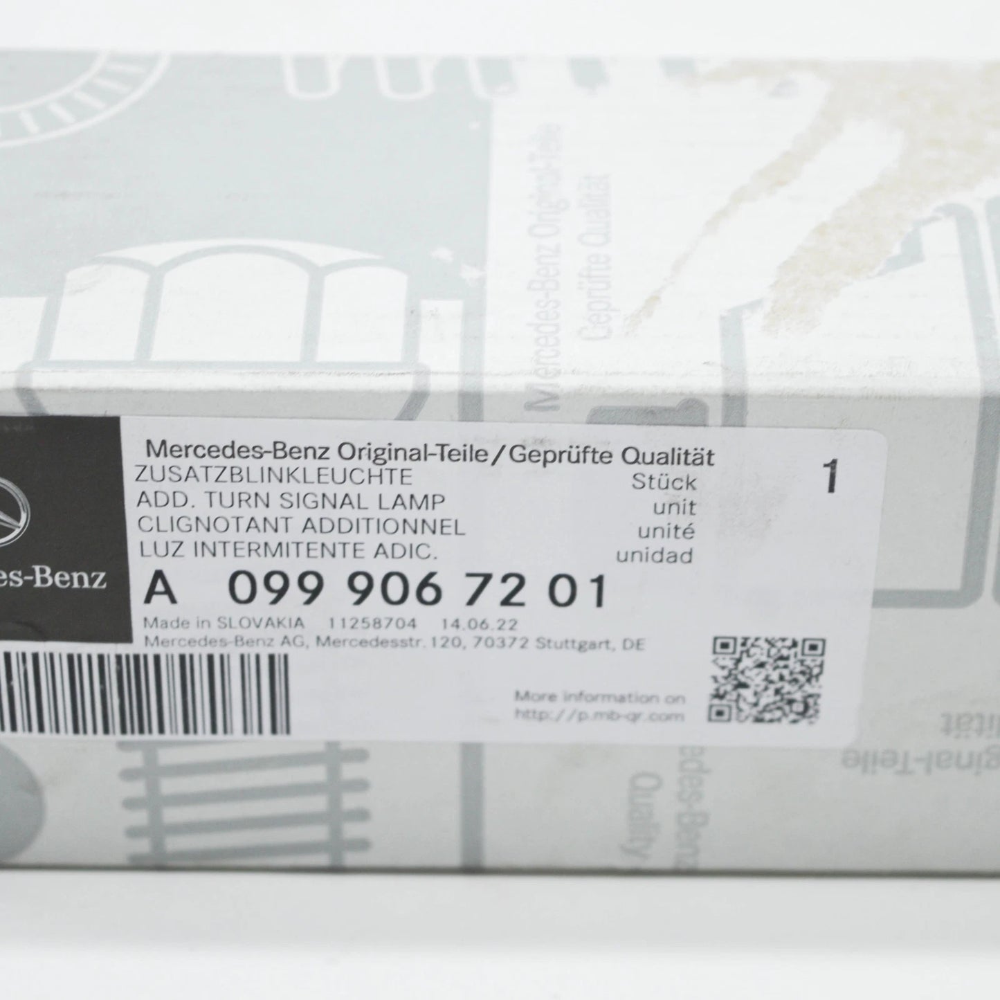 NEW MB C-CLASS W205 RIGHT WING MIRROR TURN INDICATOR A0999067201 2016 ORIGINAL