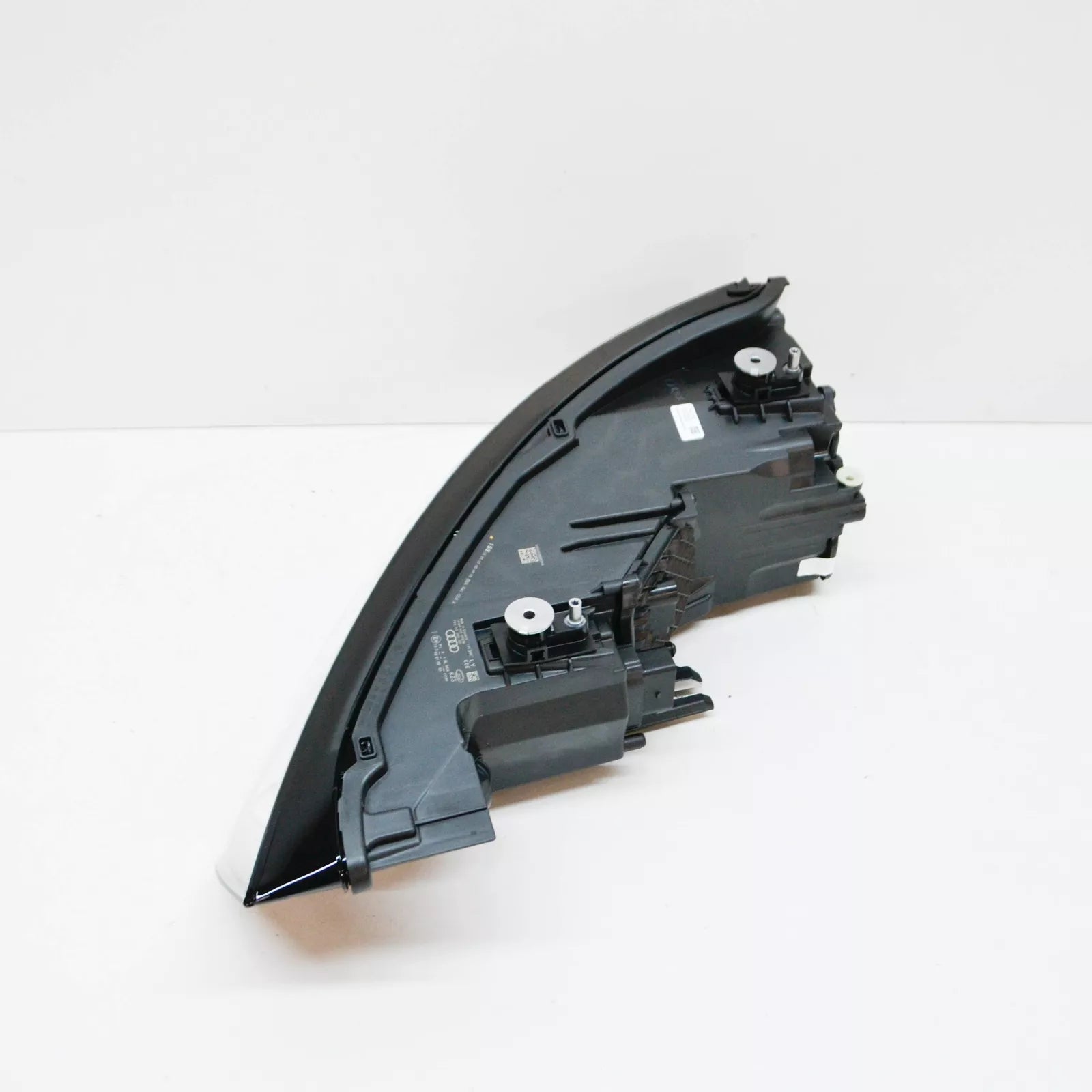 NEW AUDI A1 8X FRONT RIGHT HEADLIGHT RHD 8XA941004A ORIGINAL